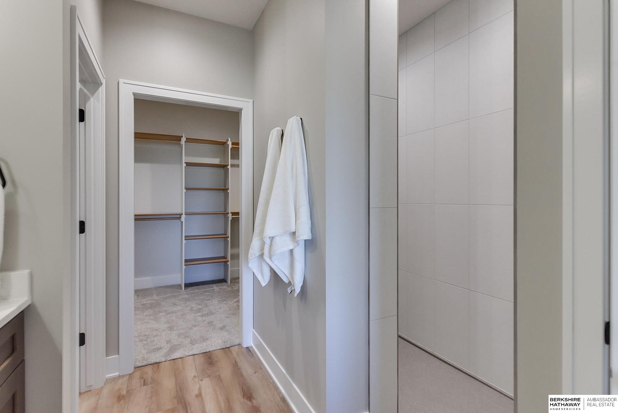 Wahoo, Nebraska 68066, United States, 4 Bedrooms Bedrooms, ,3 BathroomsBathrooms,Residential,Pending,38390