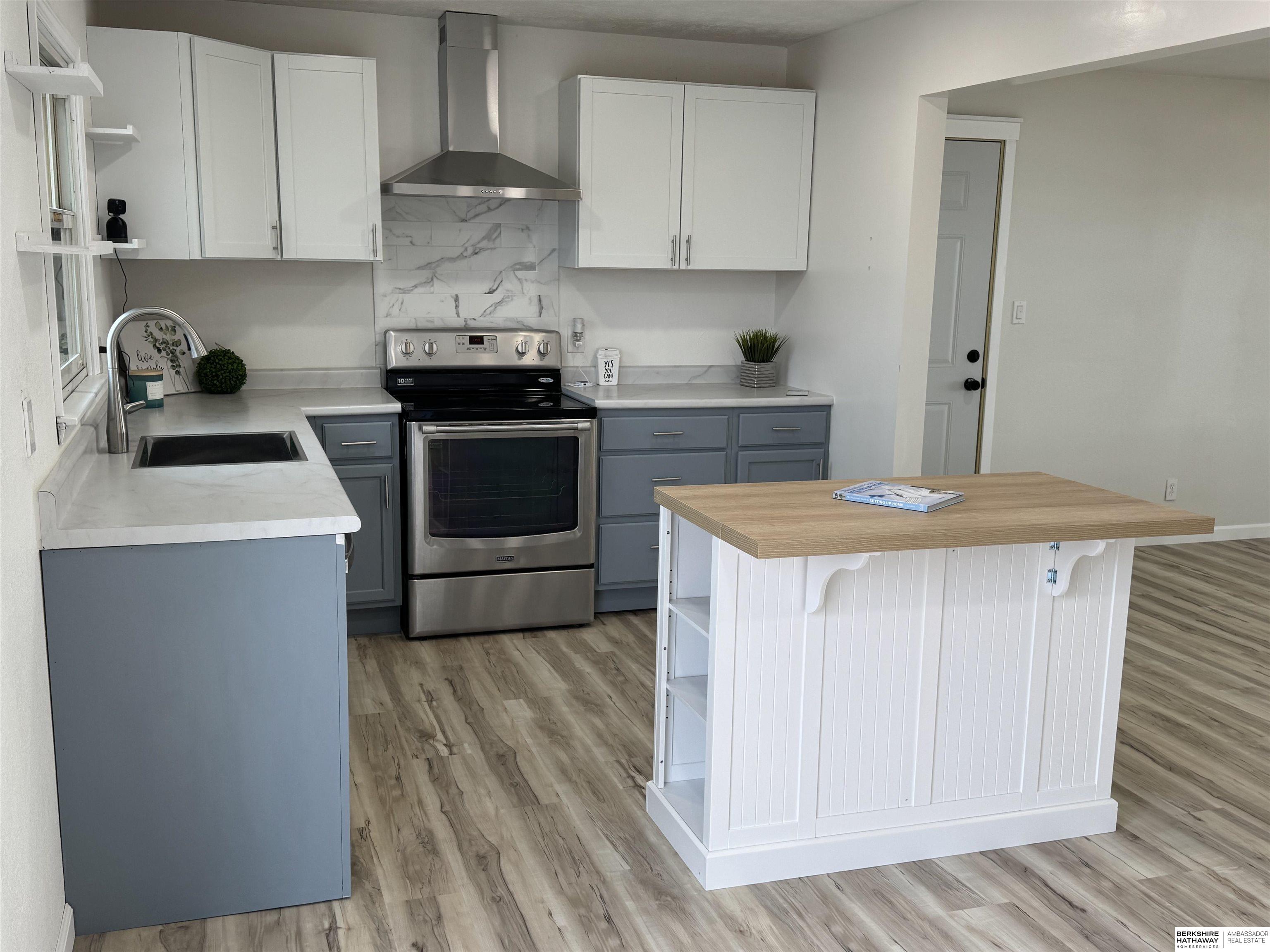 Tecumseh, Nebraska 68450, United States, 4 Bedrooms Bedrooms, ,2 BathroomsBathrooms,Residential,Active,27185