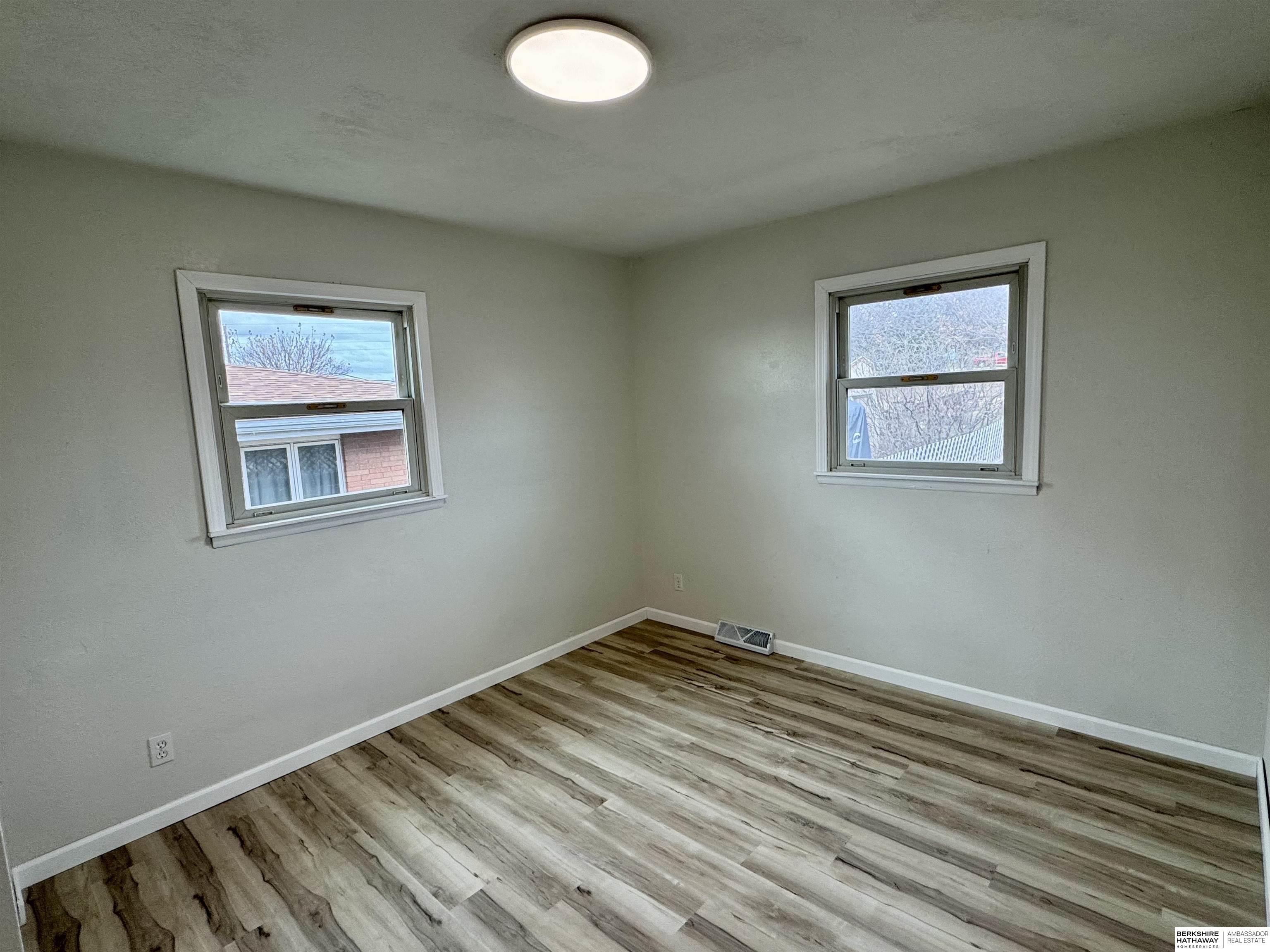 Tecumseh, Nebraska 68450, United States, 4 Bedrooms Bedrooms, ,2 BathroomsBathrooms,Residential,Active,27185