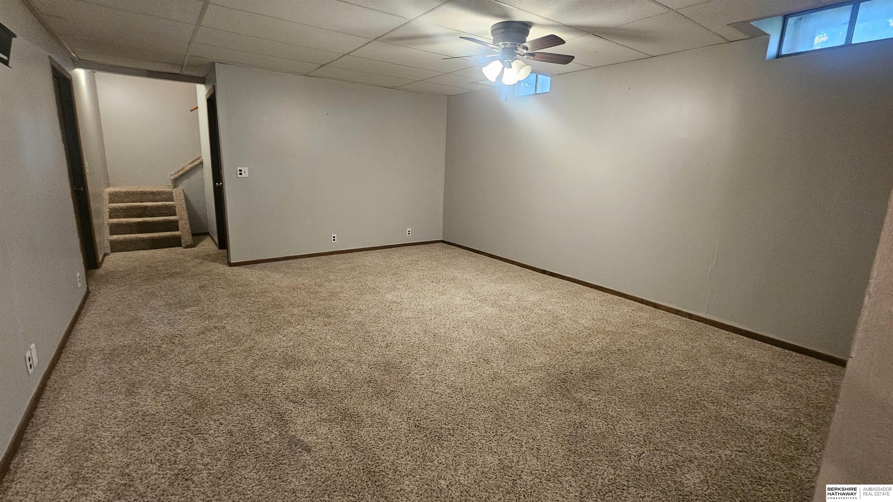 Valparaiso, Nebraska 68065, United States, 4 Bedrooms Bedrooms, ,3 BathroomsBathrooms,Residential,Pending,51630