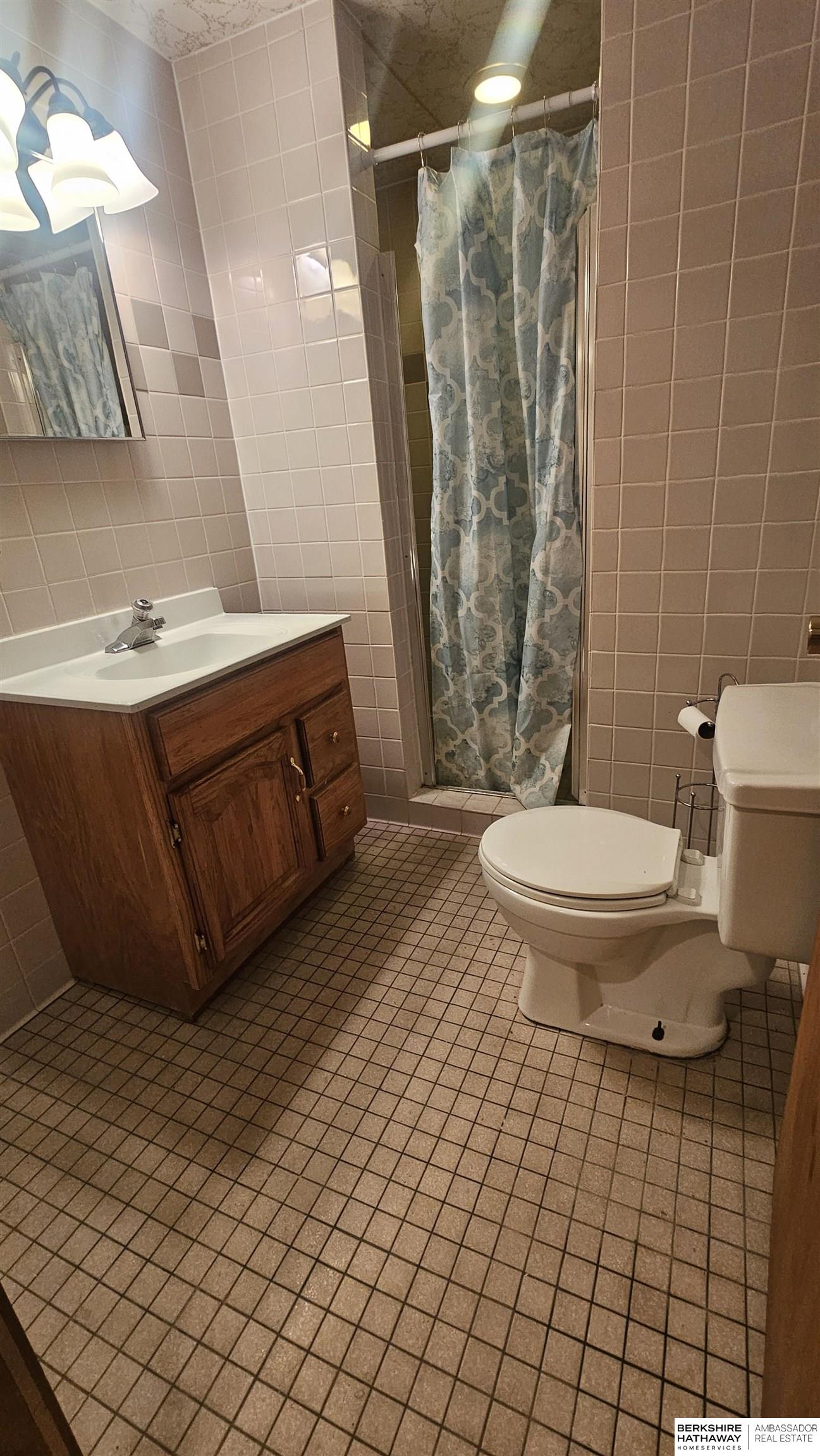 Valparaiso, Nebraska 68065, United States, 4 Bedrooms Bedrooms, ,3 BathroomsBathrooms,Residential,Pending,51630