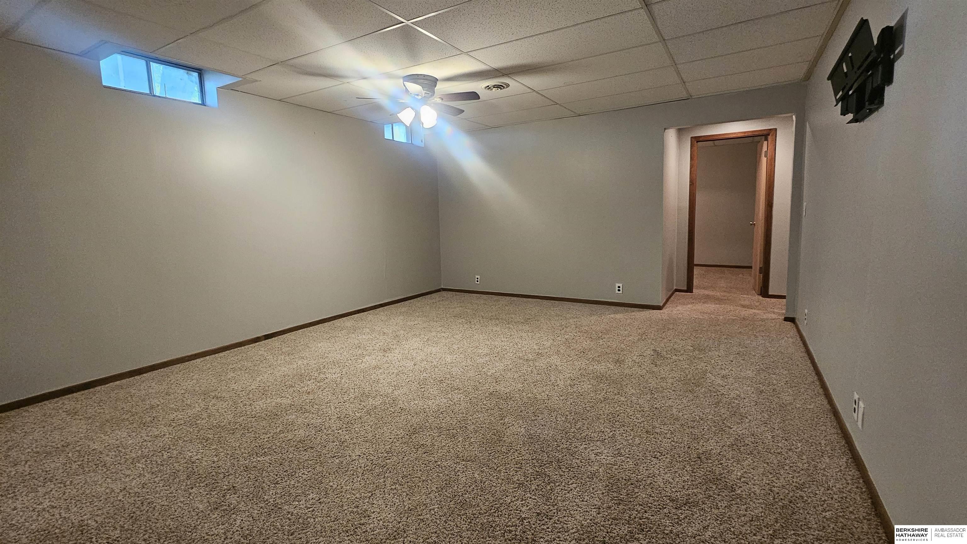 Valparaiso, Nebraska 68065, United States, 4 Bedrooms Bedrooms, ,3 BathroomsBathrooms,Residential,Pending,51630