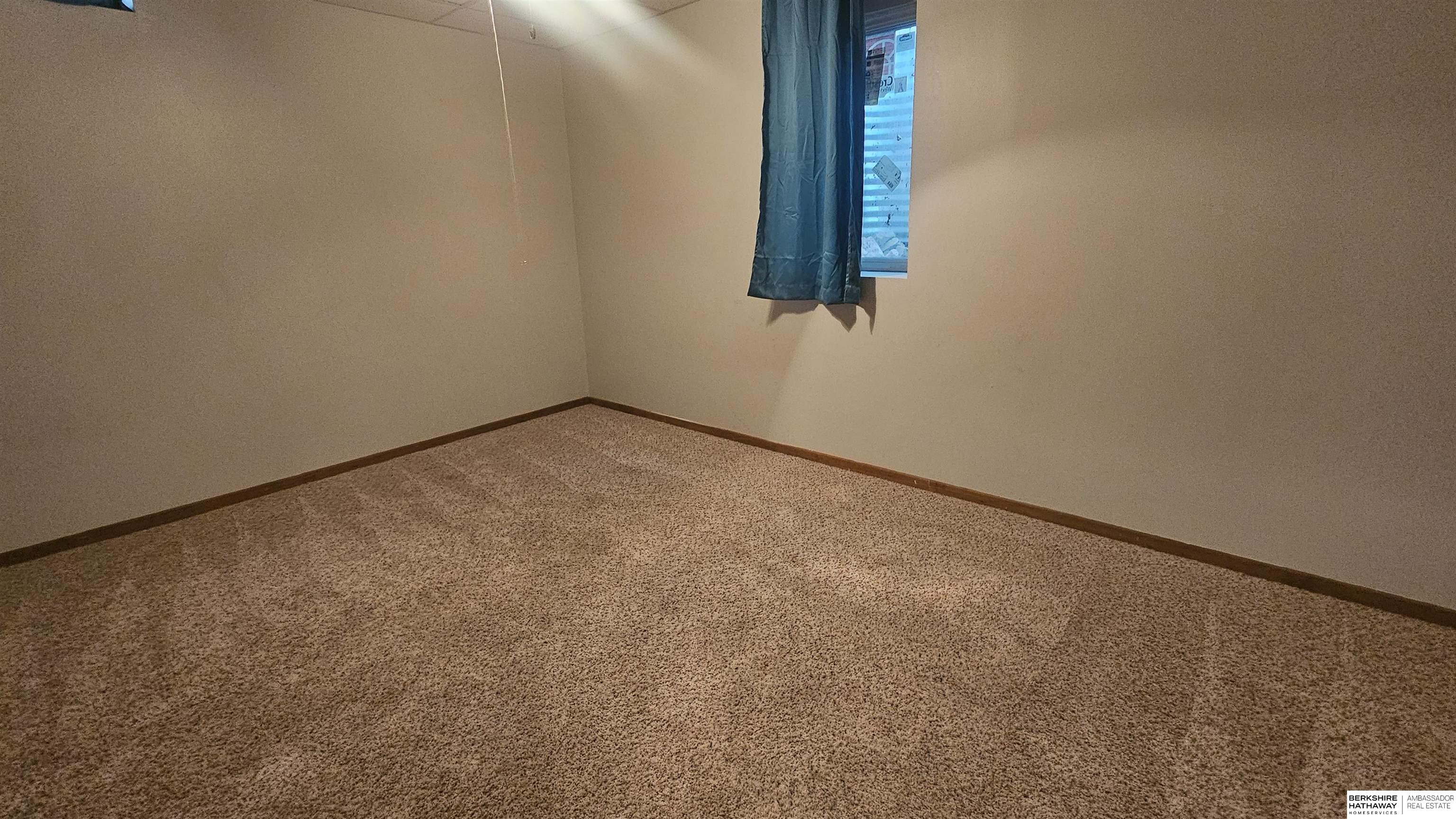 Valparaiso, Nebraska 68065, United States, 4 Bedrooms Bedrooms, ,3 BathroomsBathrooms,Residential,Pending,51630