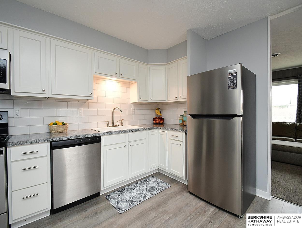 Carter Lake, Iowa 51501, United States, 3 Bedrooms Bedrooms, ,2 BathroomsBathrooms,Residential,Pending,105219