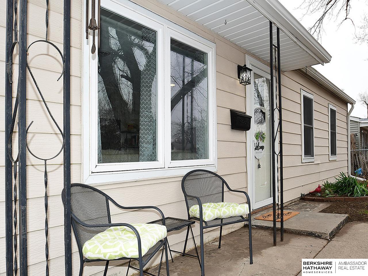 Carter Lake, Iowa 51501, United States, 3 Bedrooms Bedrooms, ,2 BathroomsBathrooms,Residential,Pending,105219