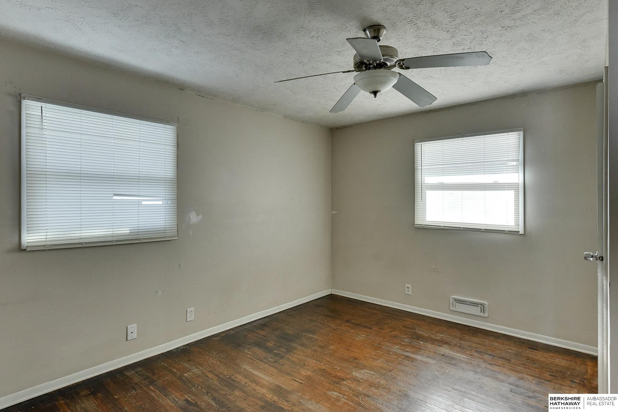 Omaha, Nebraska 68114, United States, 3 Bedrooms Bedrooms, ,1 BathroomBathrooms,Residential,Pending,4365