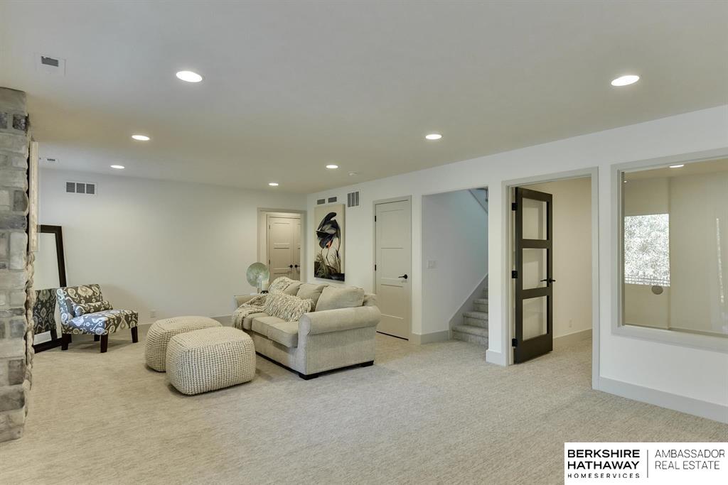 Omaha, Nebraska 68022, United States, 4 Bedrooms Bedrooms, ,3 BathroomsBathrooms,Residential,Active,56152