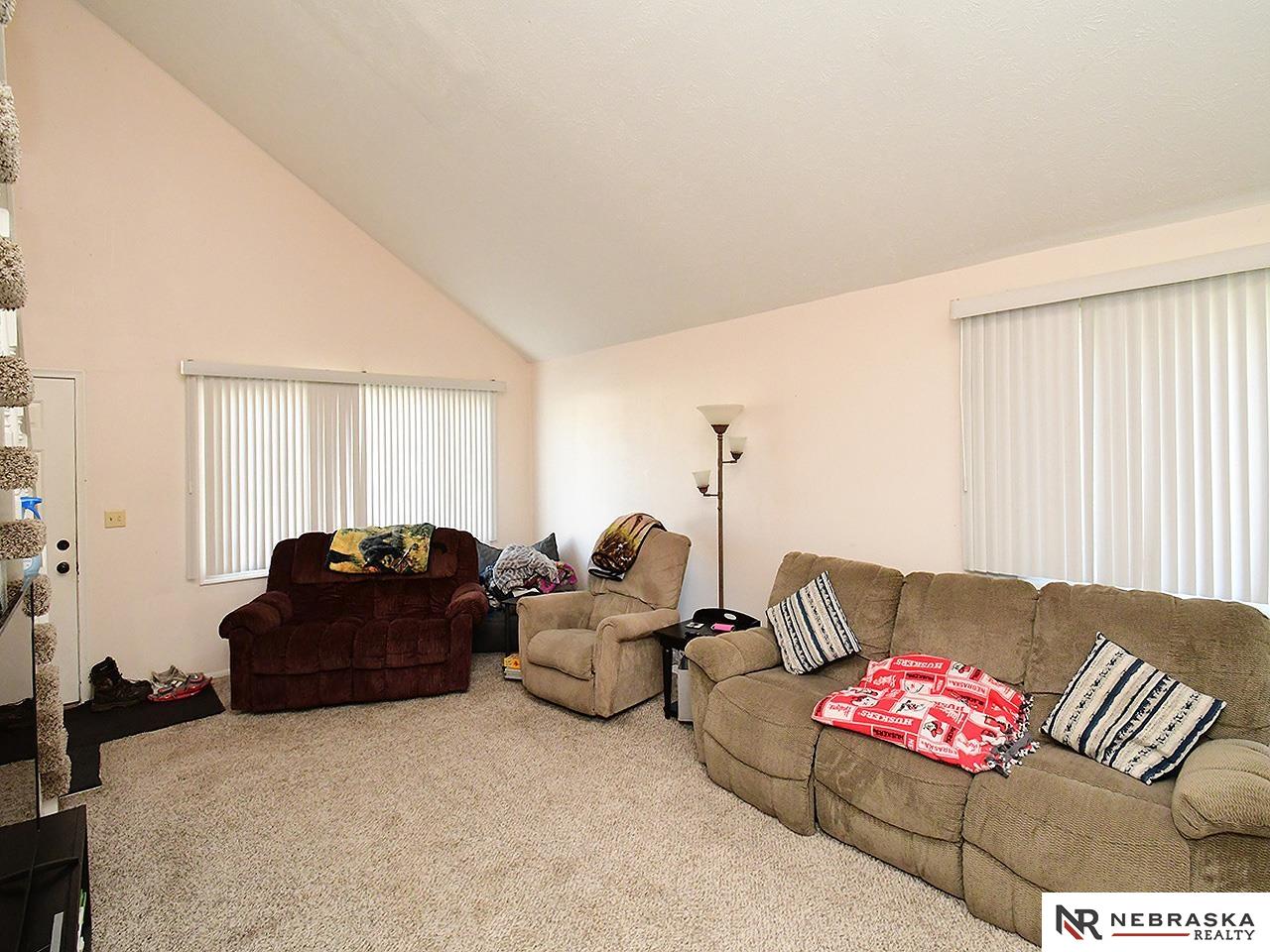 Omaha, Nebraska 68132, United States, 6 Bedrooms Bedrooms, ,4 BathroomsBathrooms,Residential,Active,88003