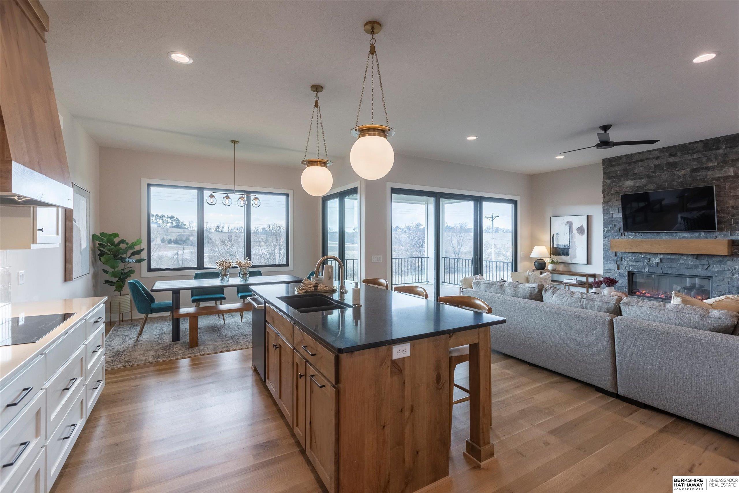 Gretna, Nebraska 68028, United States, 6 Bedrooms Bedrooms, ,3 BathroomsBathrooms,Residential,Active,22408