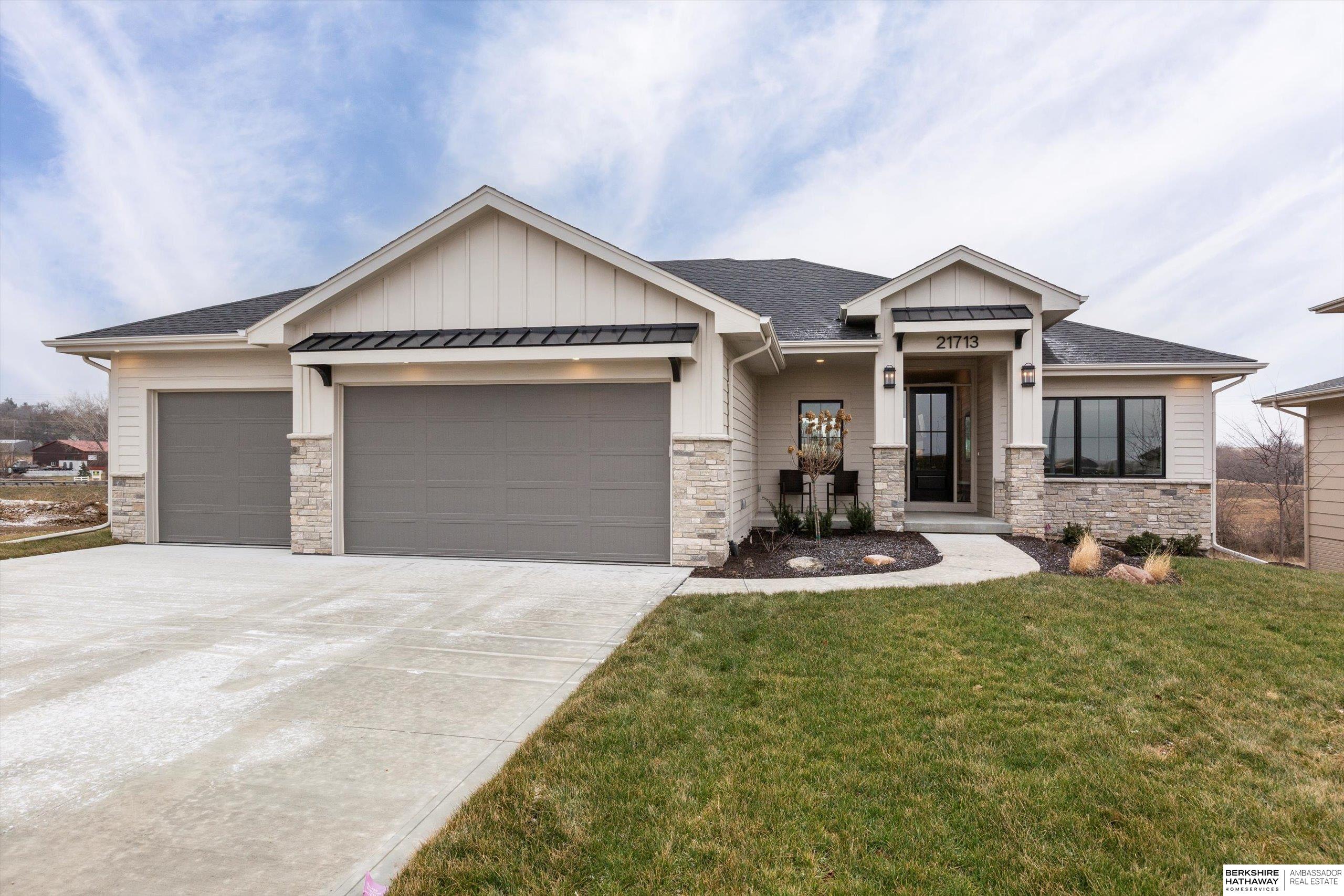 Gretna, Nebraska 68028, United States, 6 Bedrooms Bedrooms, ,3 BathroomsBathrooms,Residential,Active,22408