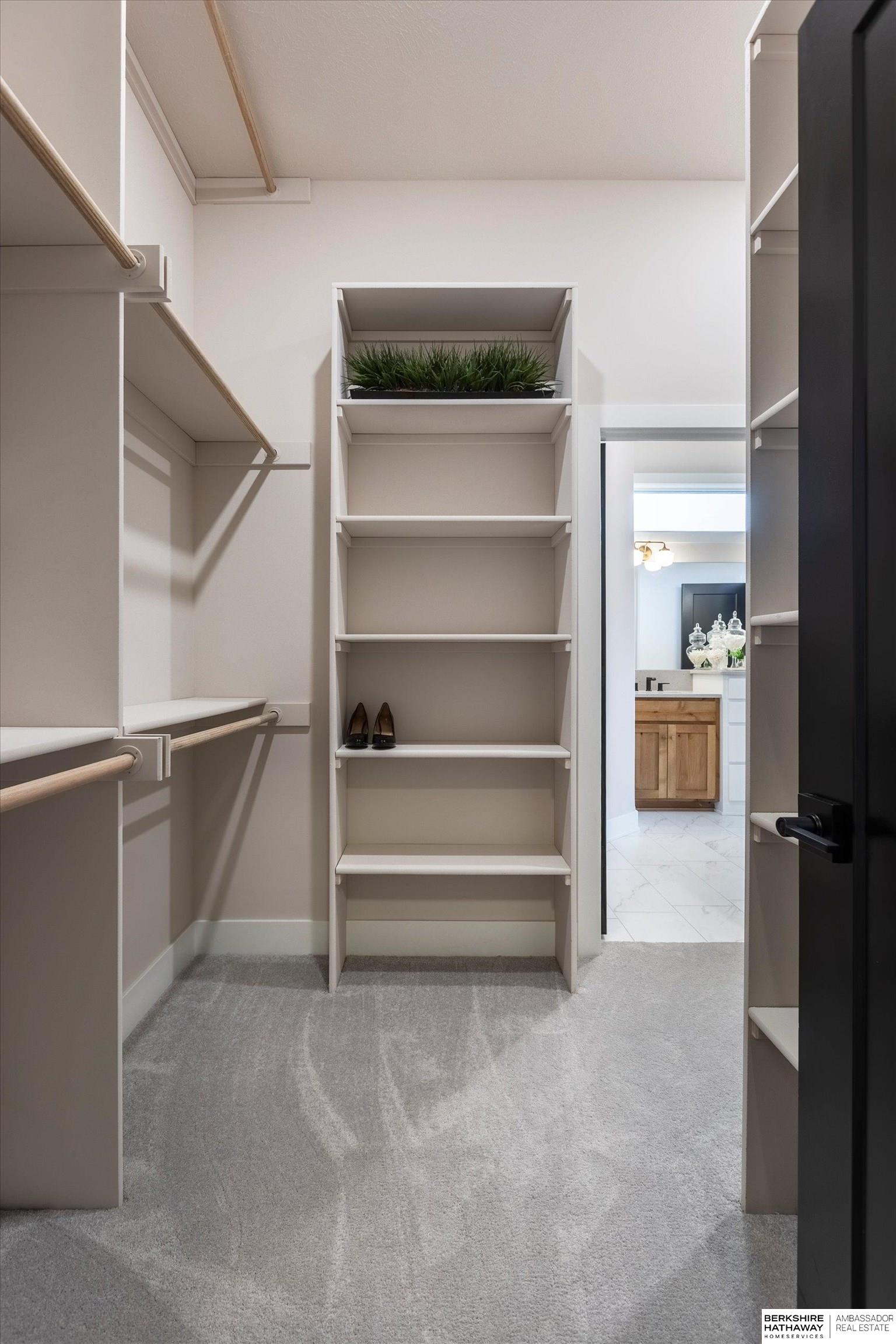 Gretna, Nebraska 68028, United States, 6 Bedrooms Bedrooms, ,3 BathroomsBathrooms,Residential,Active,22408