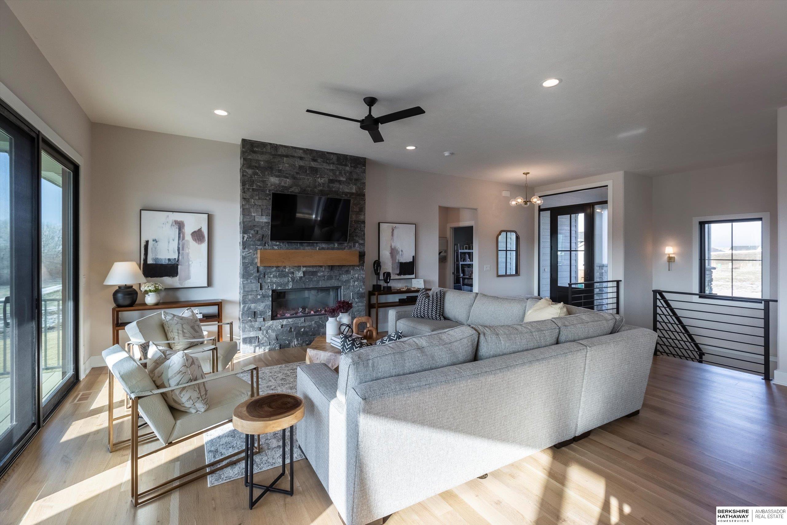 Gretna, Nebraska 68028, United States, 6 Bedrooms Bedrooms, ,3 BathroomsBathrooms,Residential,Active,22408