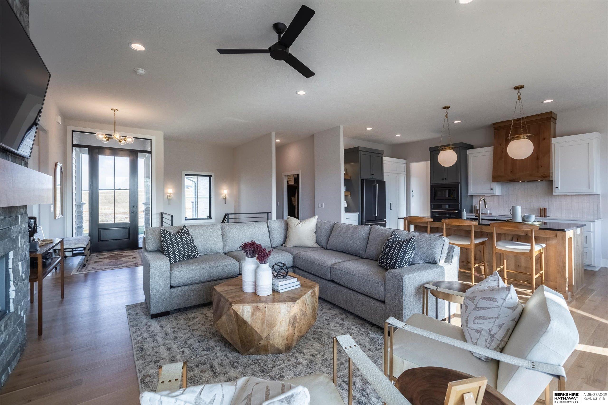 Gretna, Nebraska 68028, United States, 6 Bedrooms Bedrooms, ,3 BathroomsBathrooms,Residential,Active,22408