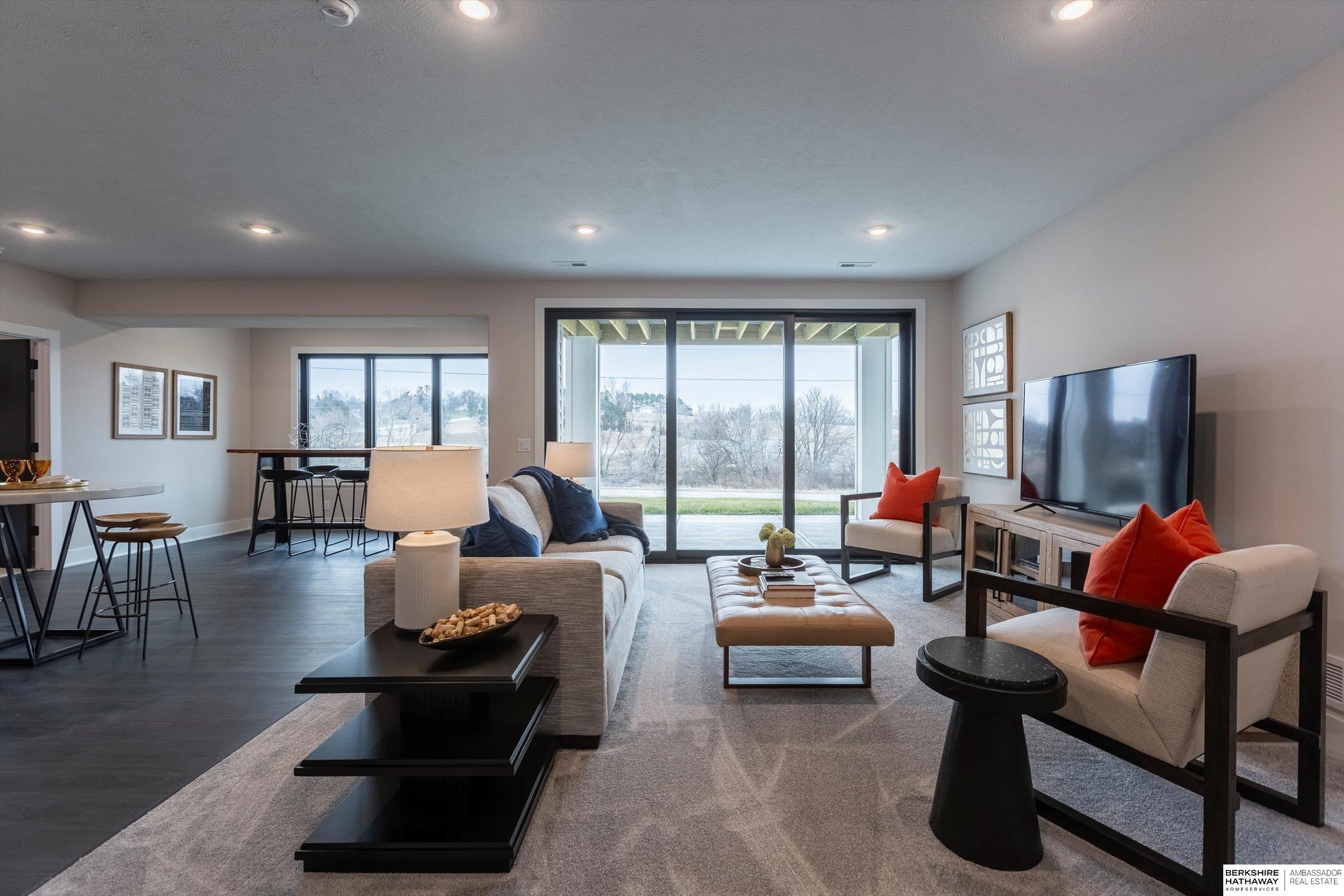 Gretna, Nebraska 68028, United States, 6 Bedrooms Bedrooms, ,3 BathroomsBathrooms,Residential,Active,22408