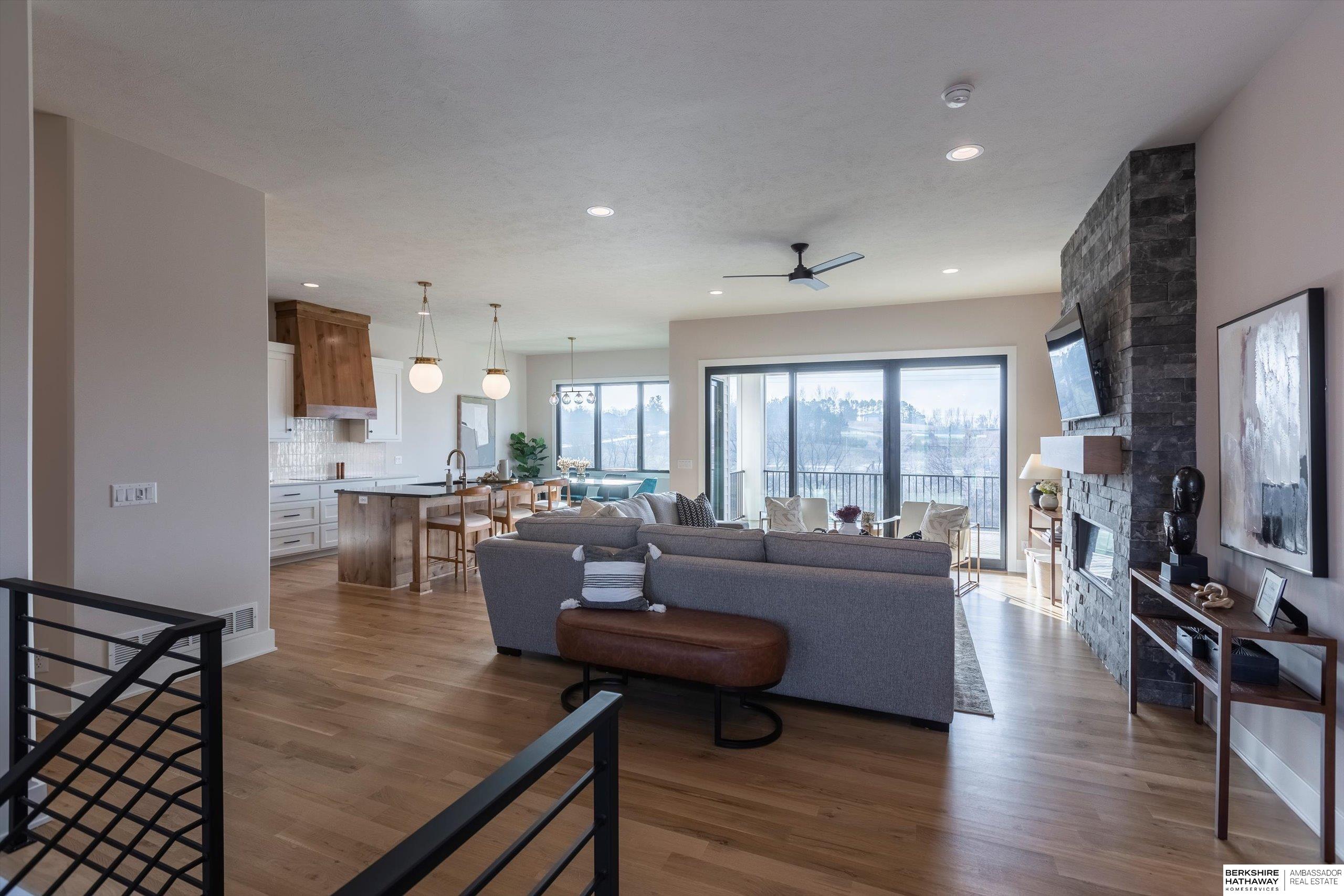 Gretna, Nebraska 68028, United States, 6 Bedrooms Bedrooms, ,3 BathroomsBathrooms,Residential,Active,22408