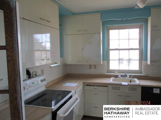 Howells, Nebraska 68641, United States, 3 Bedrooms Bedrooms, ,2 BathroomsBathrooms,Residential,Pending,61942