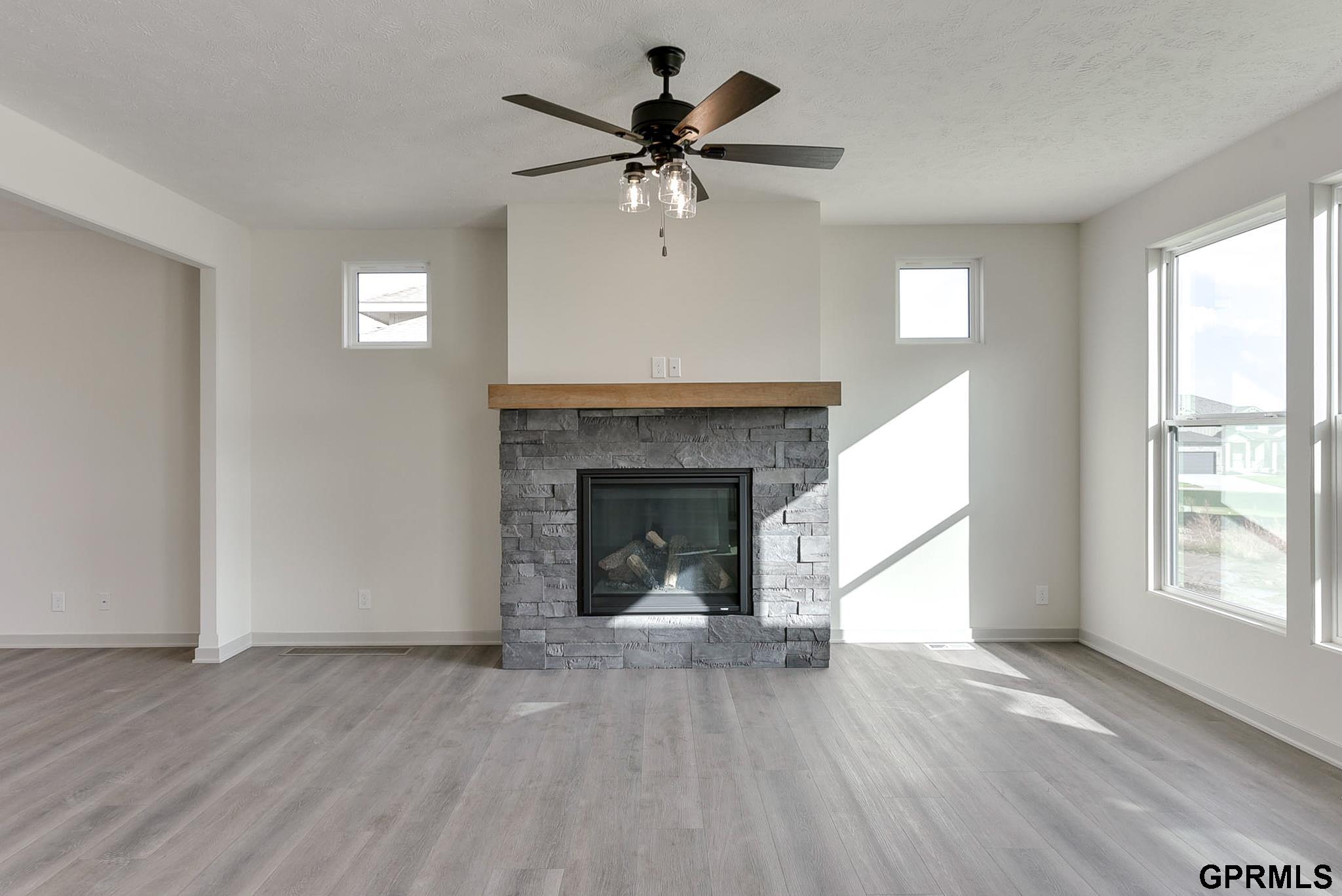 Papillion, Nebraska 68046, United States, 4 Bedrooms Bedrooms, ,4 BathroomsBathrooms,Residential,Active,23699