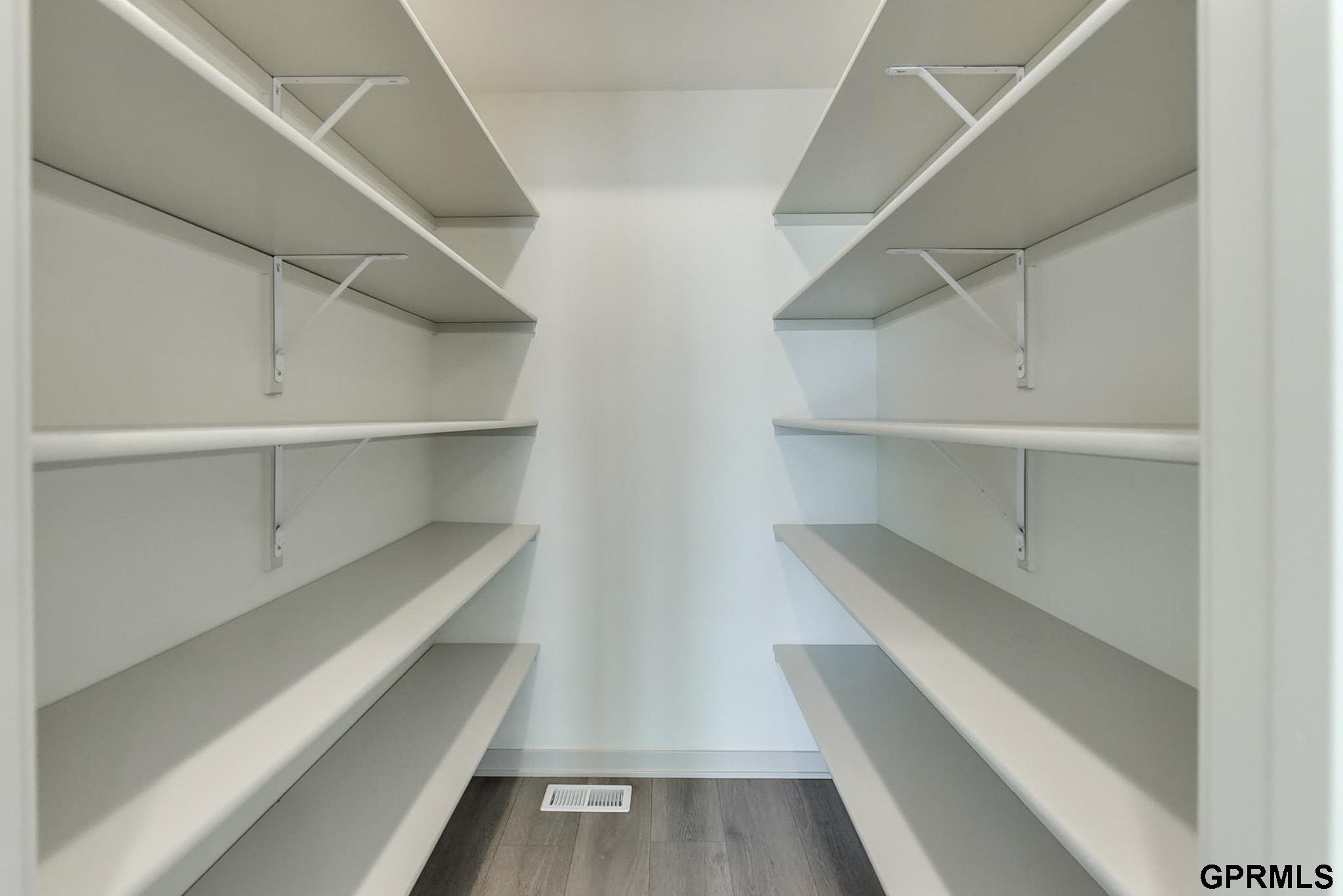 Papillion, Nebraska 68046, United States, 4 Bedrooms Bedrooms, ,4 BathroomsBathrooms,Residential,Active,23699