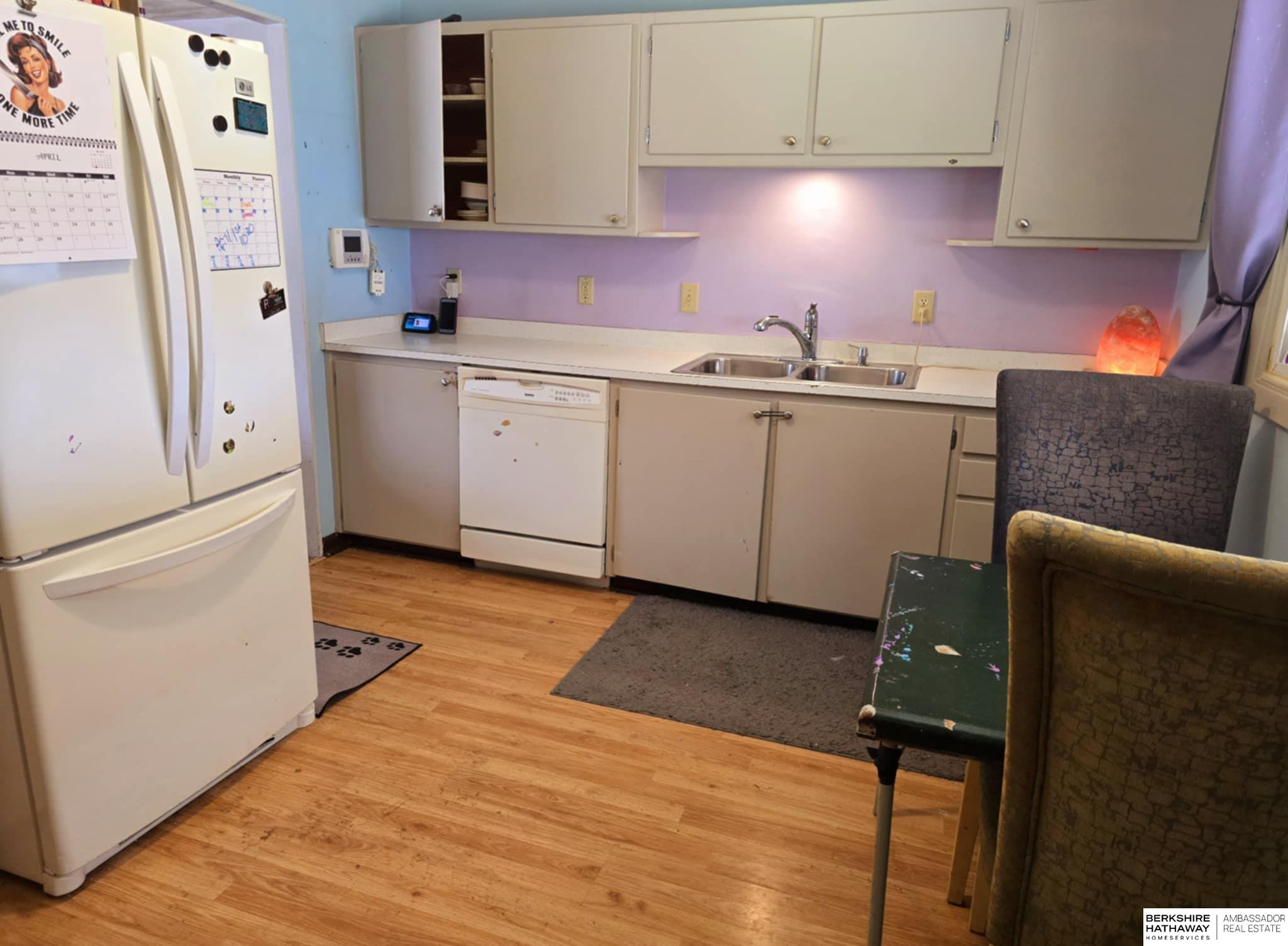 Lincoln, Nebraska 68505, United States, 2 Bedrooms Bedrooms, ,2 BathroomsBathrooms,Residential,Pending,103717