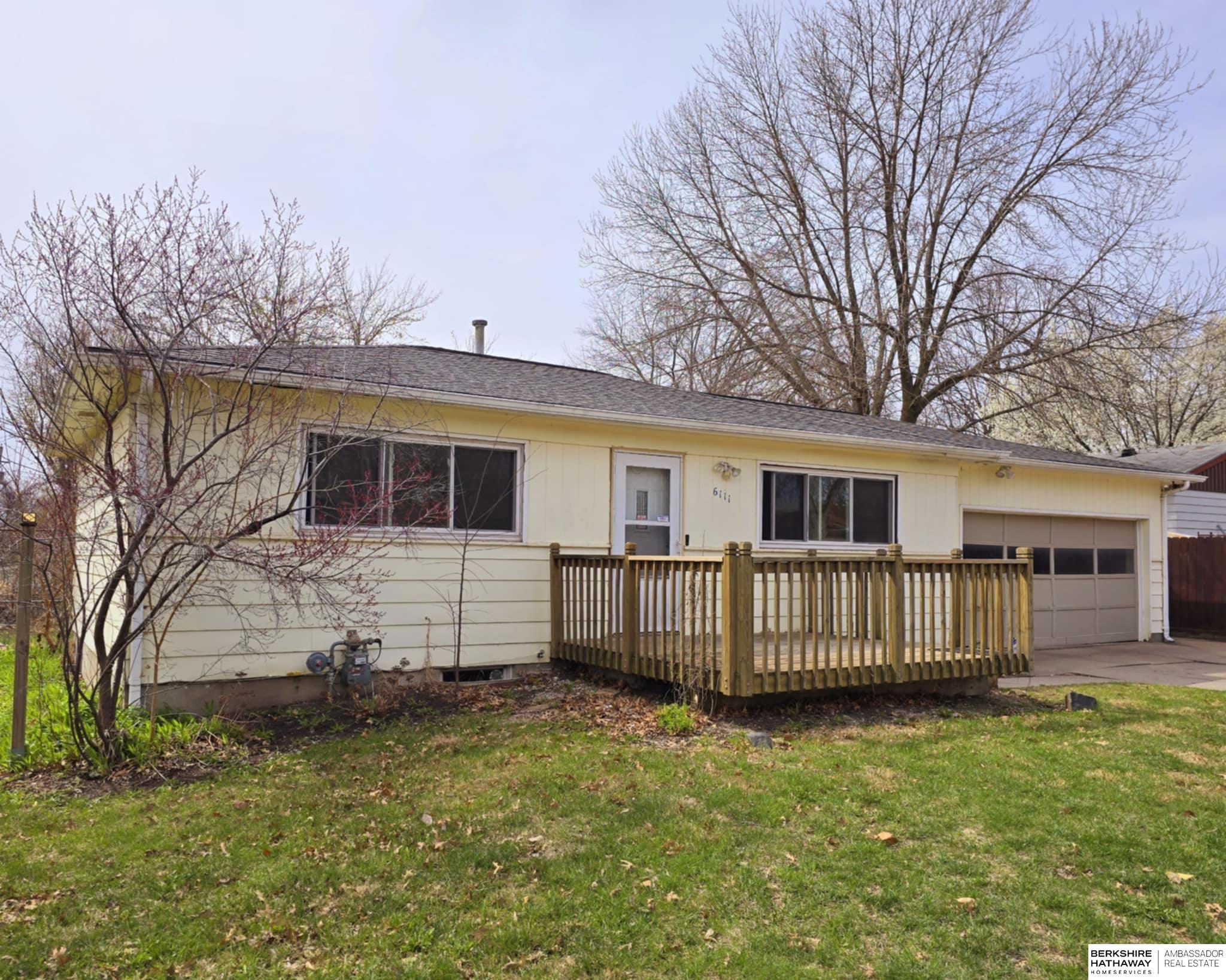 Lincoln, Nebraska 68505, United States, 2 Bedrooms Bedrooms, ,2 BathroomsBathrooms,Residential,Pending,103717