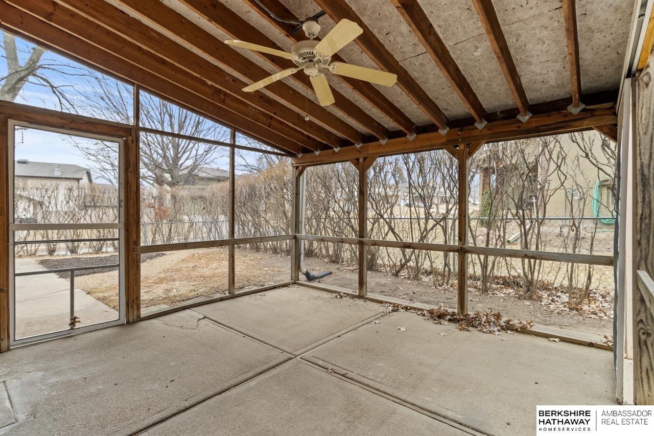 Omaha, Nebraska 68144, United States, 3 Bedrooms Bedrooms, ,3 BathroomsBathrooms,Residential,Pending,7837