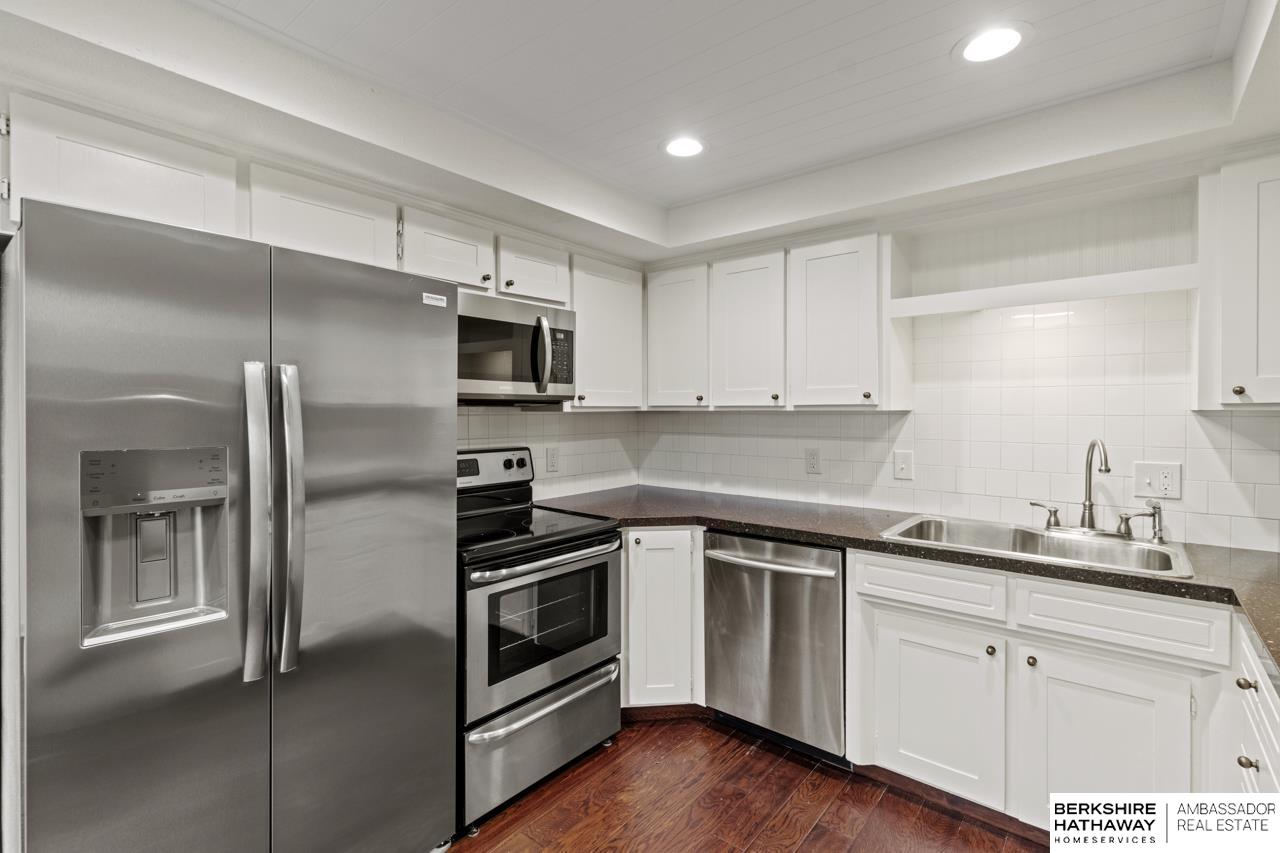 Omaha, Nebraska 68144, United States, 3 Bedrooms Bedrooms, ,3 BathroomsBathrooms,Residential,Pending,7837