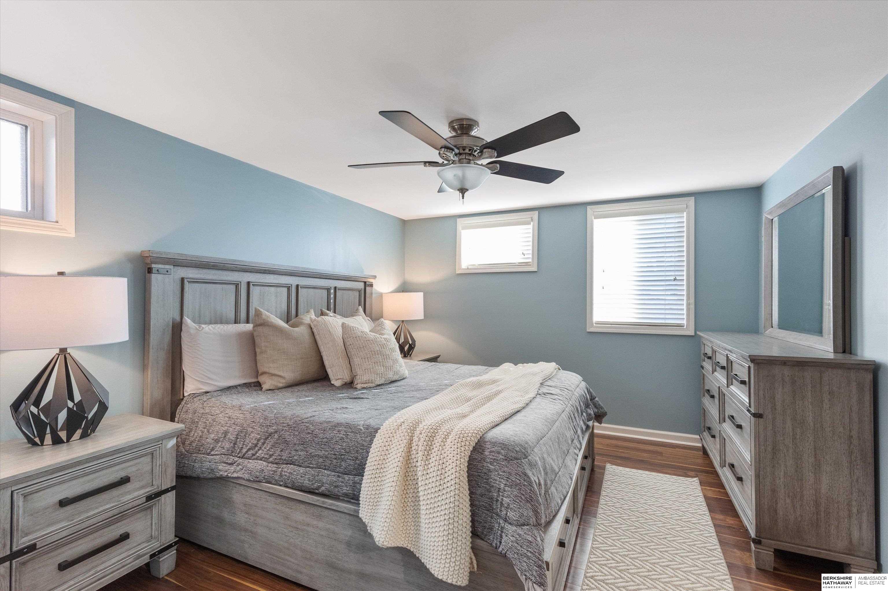 Omaha, Nebraska 68106, United States, 4 Bedrooms Bedrooms, ,2 BathroomsBathrooms,Residential,Pending,17613