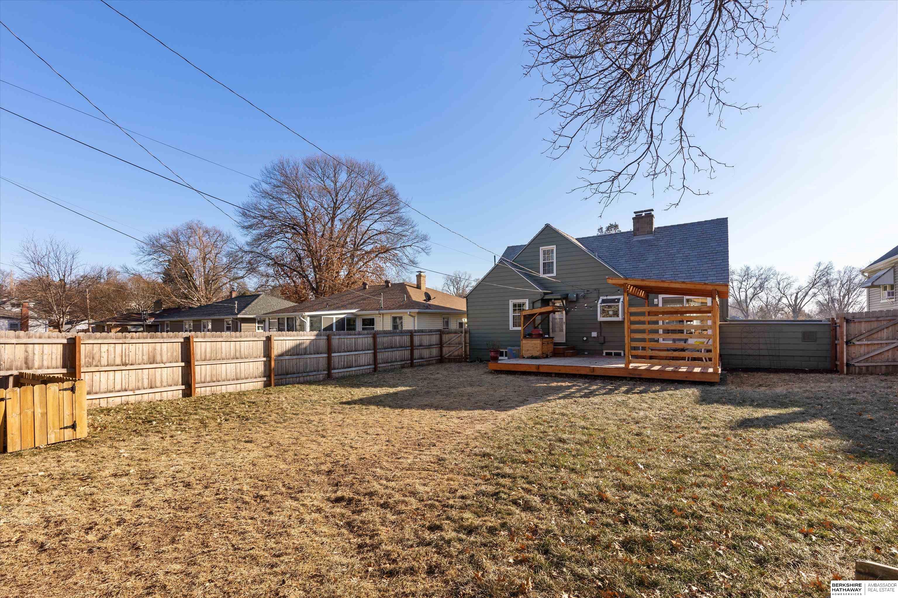 Omaha, Nebraska 68106, United States, 4 Bedrooms Bedrooms, ,2 BathroomsBathrooms,Residential,Pending,17613