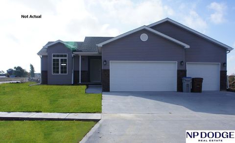 MLS: 22430508