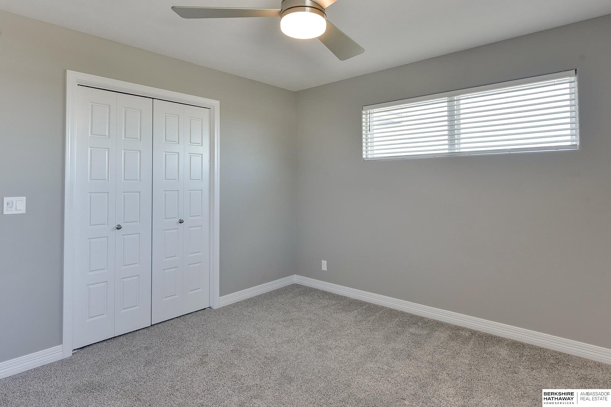 Papillion, Nebraska 68046, United States, 5 Bedrooms Bedrooms, ,4 BathroomsBathrooms,Residential,Pending,22729