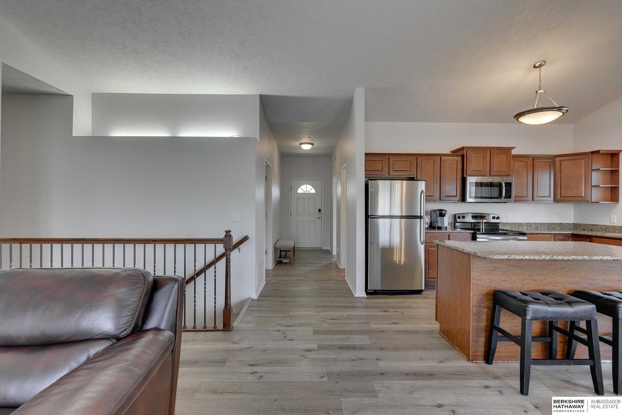 Omaha, Nebraska 68135, United States, 3 Bedrooms Bedrooms, ,3 BathroomsBathrooms,Residential,Pending,110276