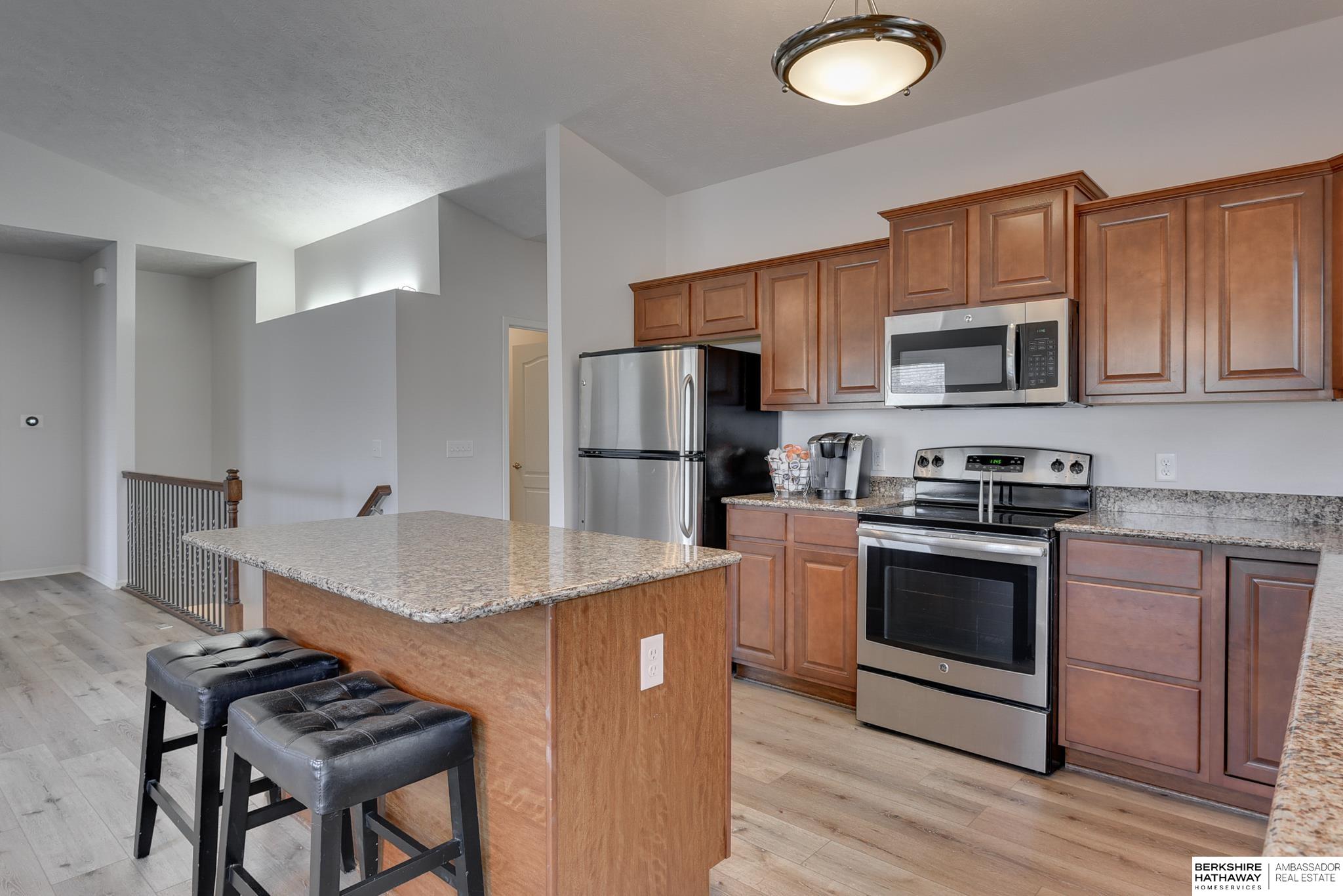 Omaha, Nebraska 68135, United States, 3 Bedrooms Bedrooms, ,3 BathroomsBathrooms,Residential,Pending,110276