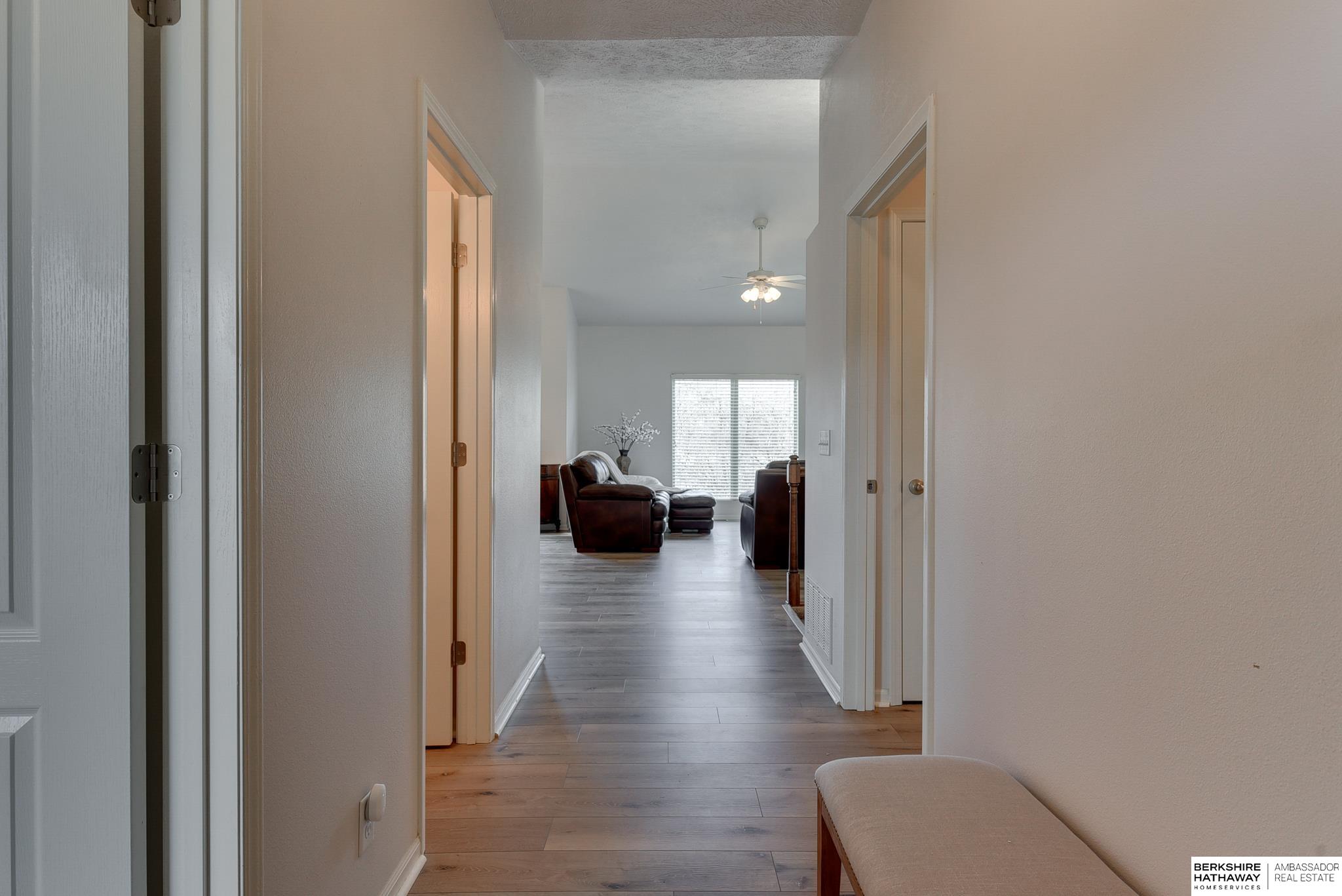 Omaha, Nebraska 68135, United States, 3 Bedrooms Bedrooms, ,3 BathroomsBathrooms,Residential,Pending,110276