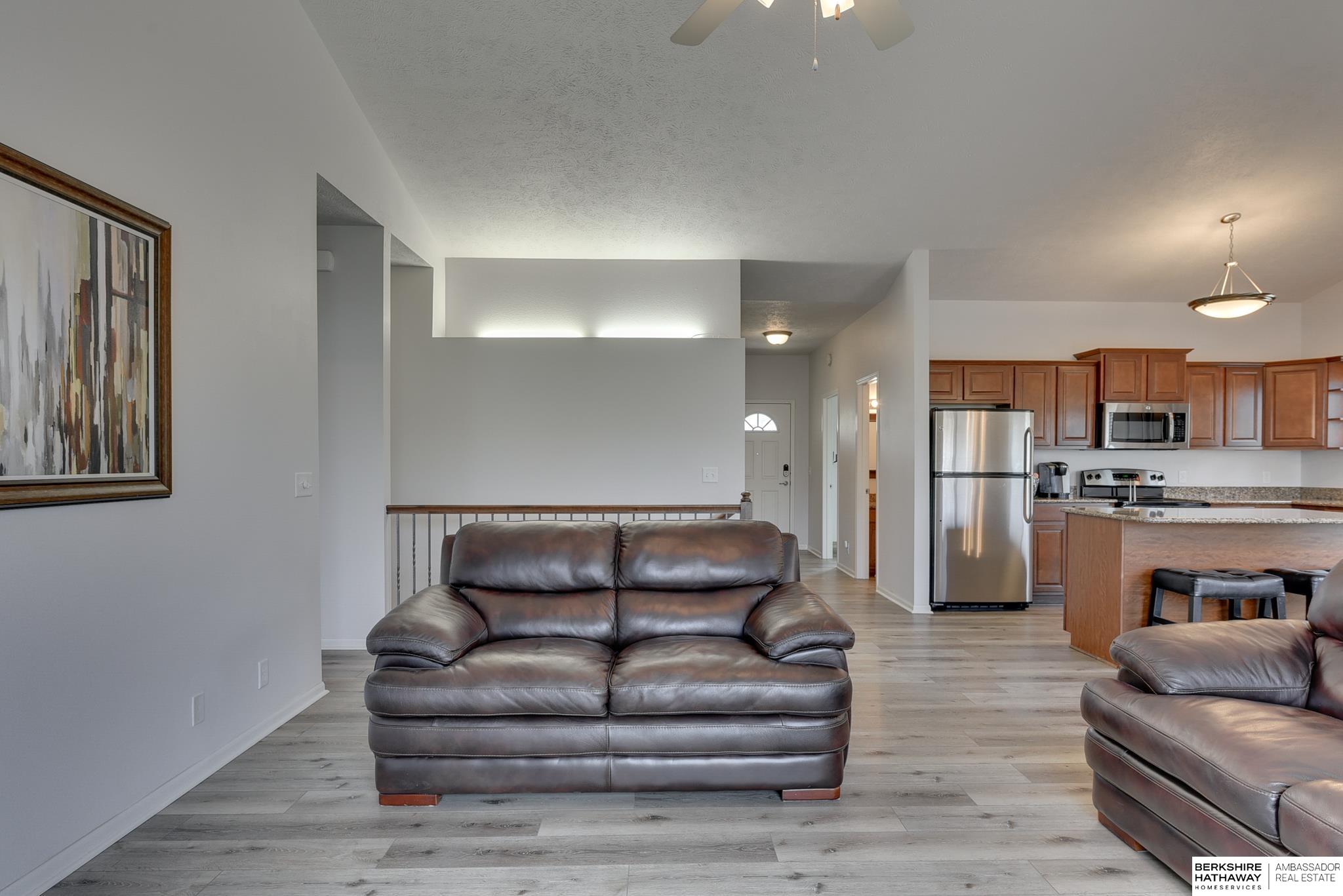 Omaha, Nebraska 68135, United States, 3 Bedrooms Bedrooms, ,3 BathroomsBathrooms,Residential,Pending,110276