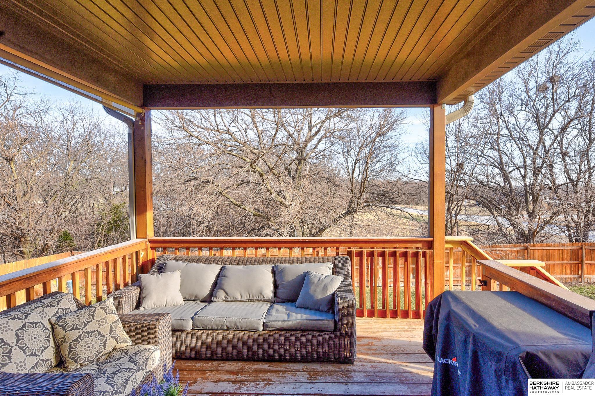 Lincoln, Nebraska 68505, United States, 5 Bedrooms Bedrooms, ,4 BathroomsBathrooms,Residential,Active,97125