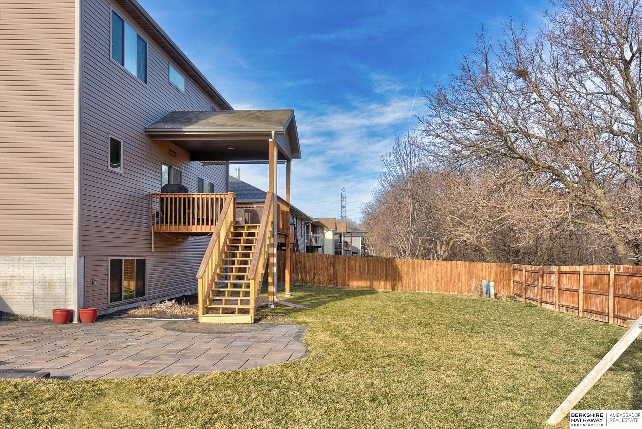 Lincoln, Nebraska 68505, United States, 5 Bedrooms Bedrooms, ,4 BathroomsBathrooms,Residential,Active,97125