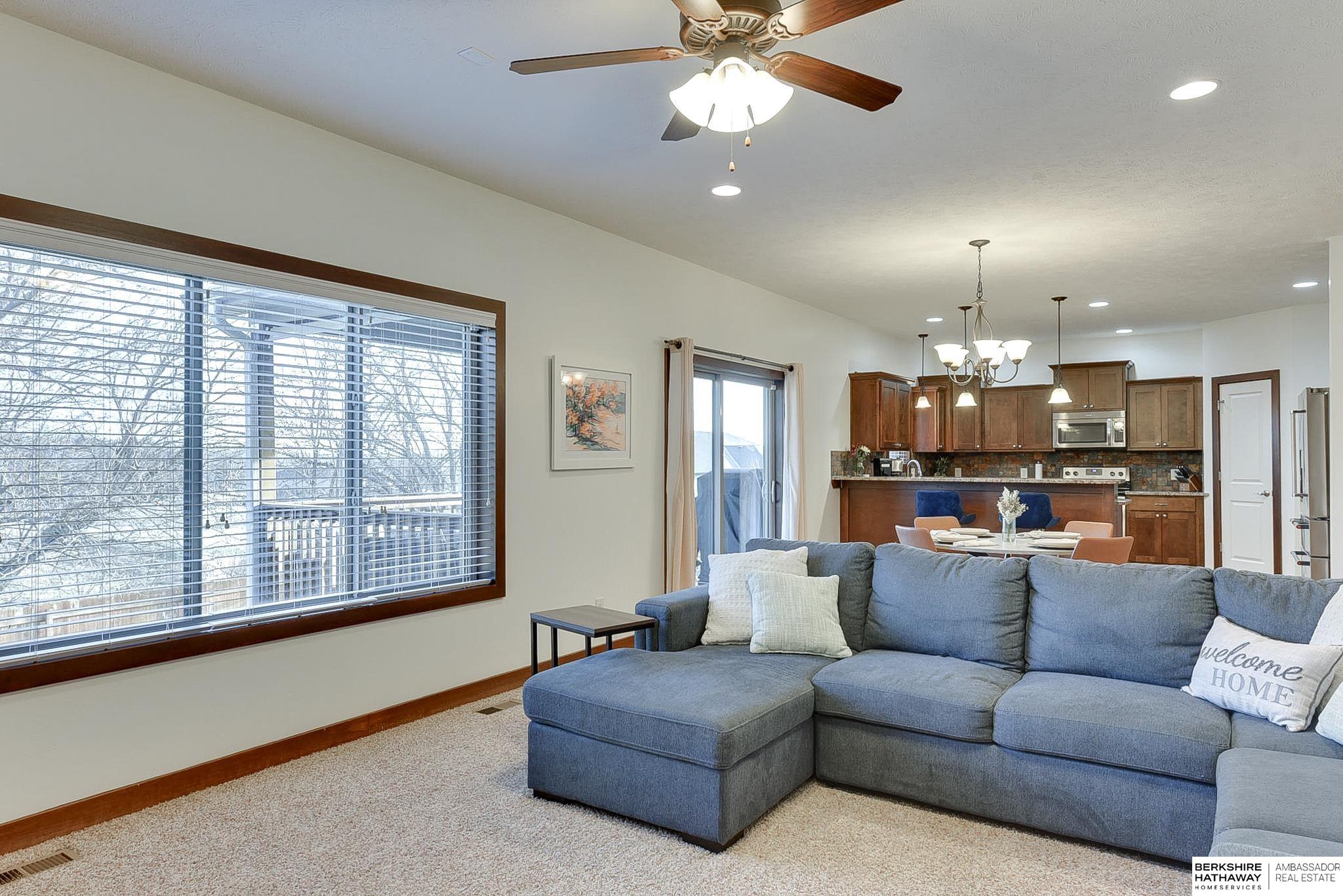 Lincoln, Nebraska 68505, United States, 5 Bedrooms Bedrooms, ,4 BathroomsBathrooms,Residential,Active,97125