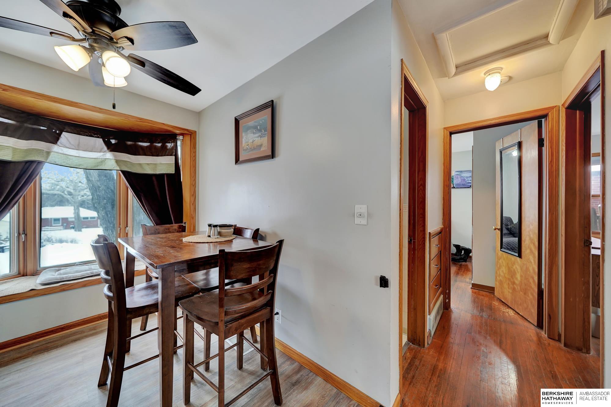 Lincoln, Nebraska 68507, United States, 2 Bedrooms Bedrooms, ,2 BathroomsBathrooms,Residential,Pending,78881