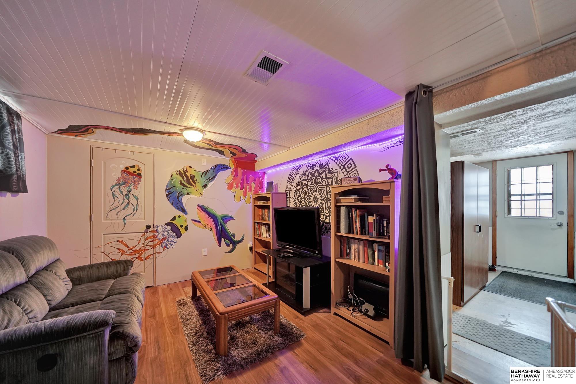 Lincoln, Nebraska 68507, United States, 2 Bedrooms Bedrooms, ,2 BathroomsBathrooms,Residential,Pending,78881