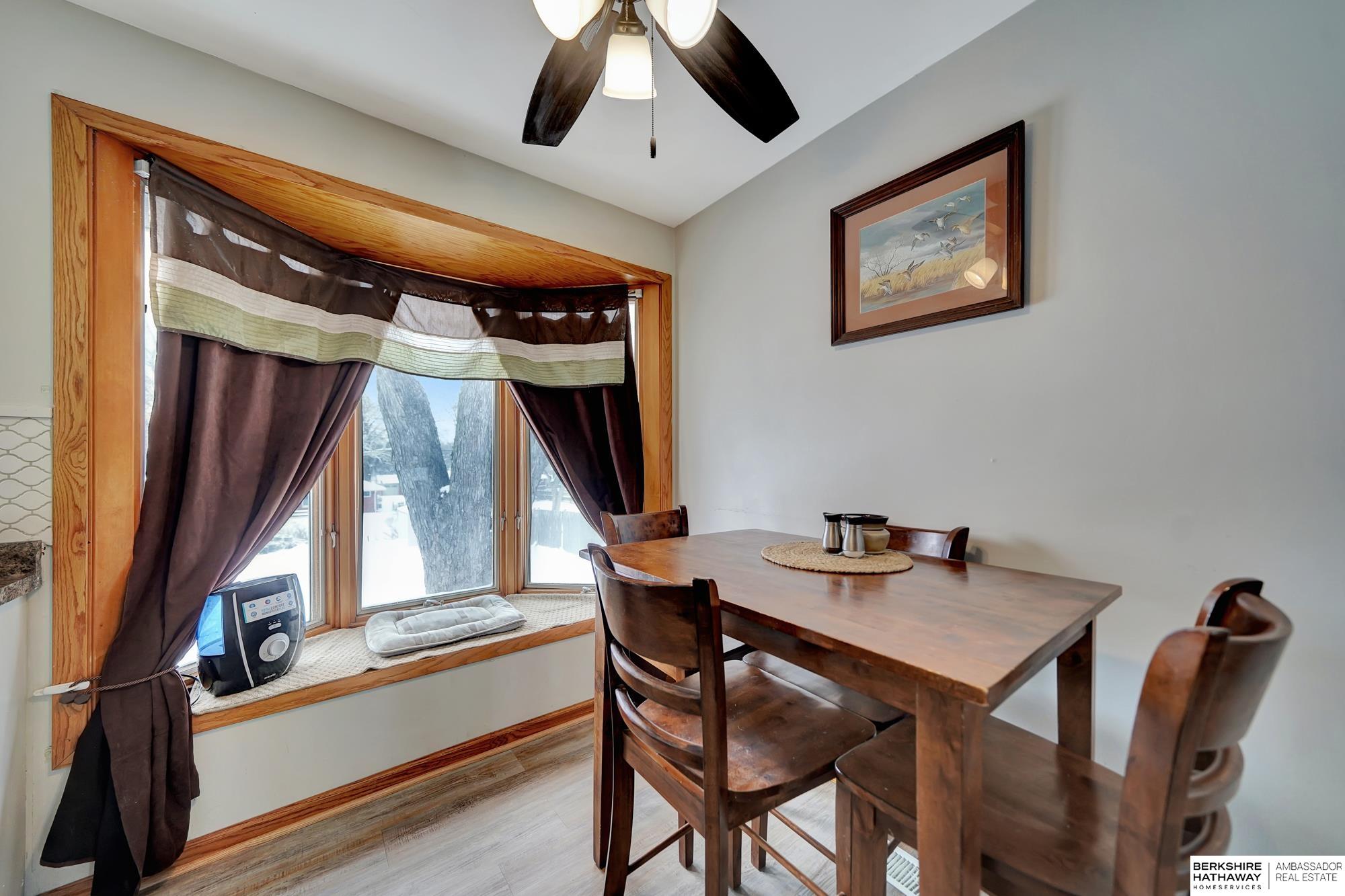 Lincoln, Nebraska 68507, United States, 2 Bedrooms Bedrooms, ,2 BathroomsBathrooms,Residential,Pending,78881