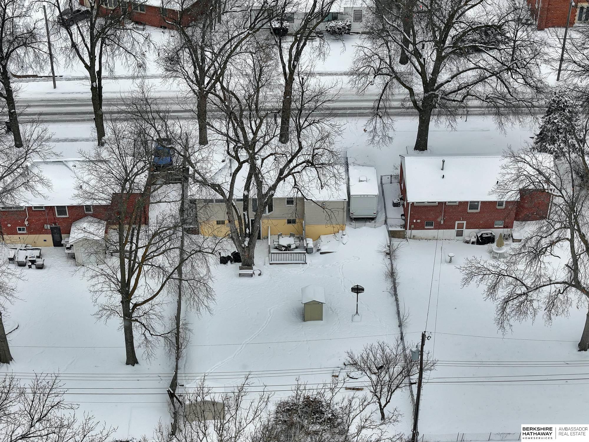 Lincoln, Nebraska 68507, United States, 2 Bedrooms Bedrooms, ,2 BathroomsBathrooms,Residential,Pending,78881