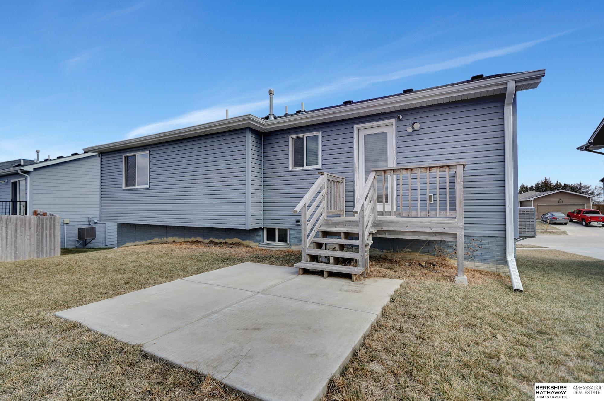 Lincoln, Nebraska 68524, United States, 3 Bedrooms Bedrooms, ,2 BathroomsBathrooms,Residential,Pending,5066