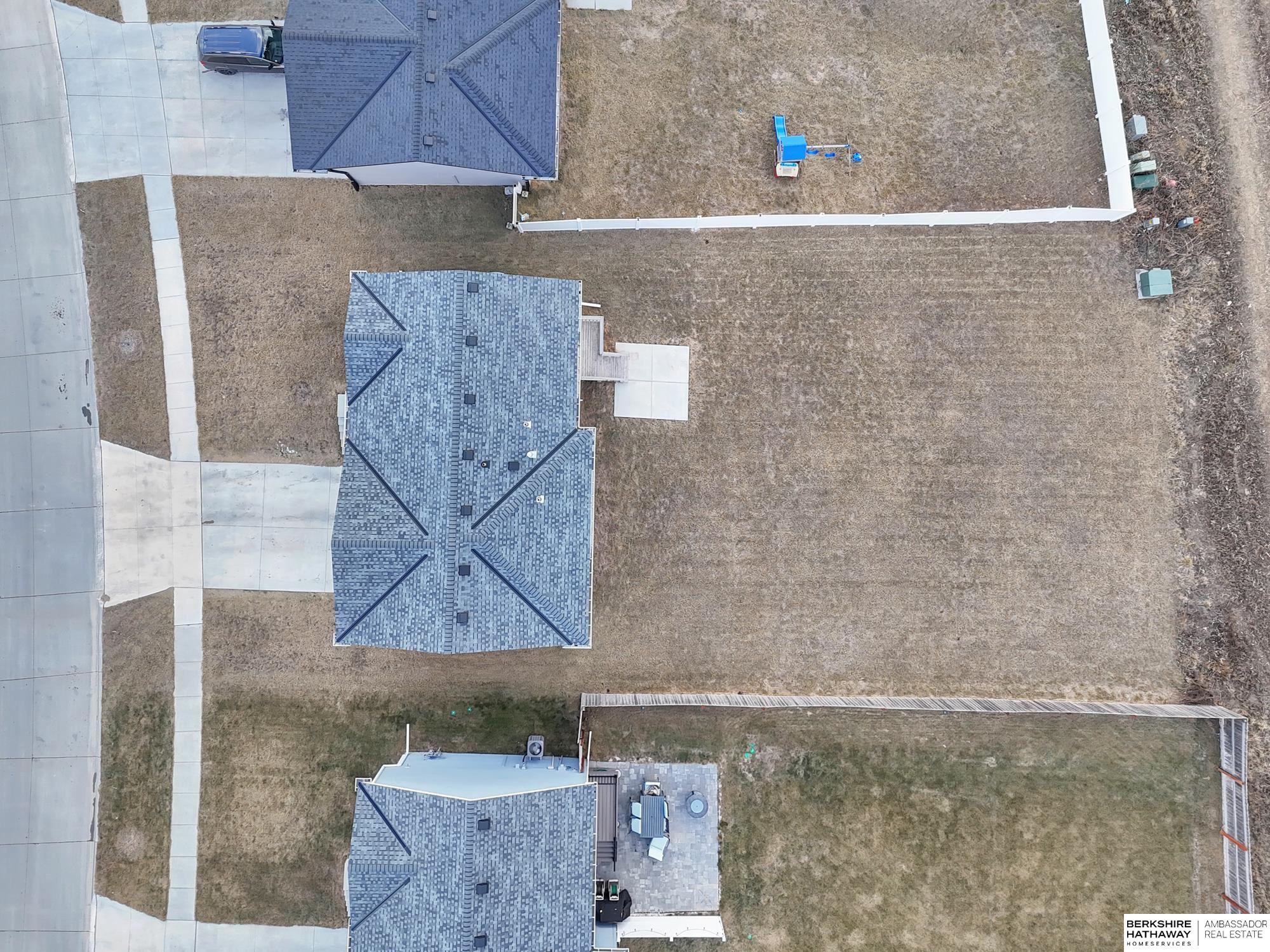 Lincoln, Nebraska 68524, United States, 3 Bedrooms Bedrooms, ,2 BathroomsBathrooms,Residential,Pending,5066