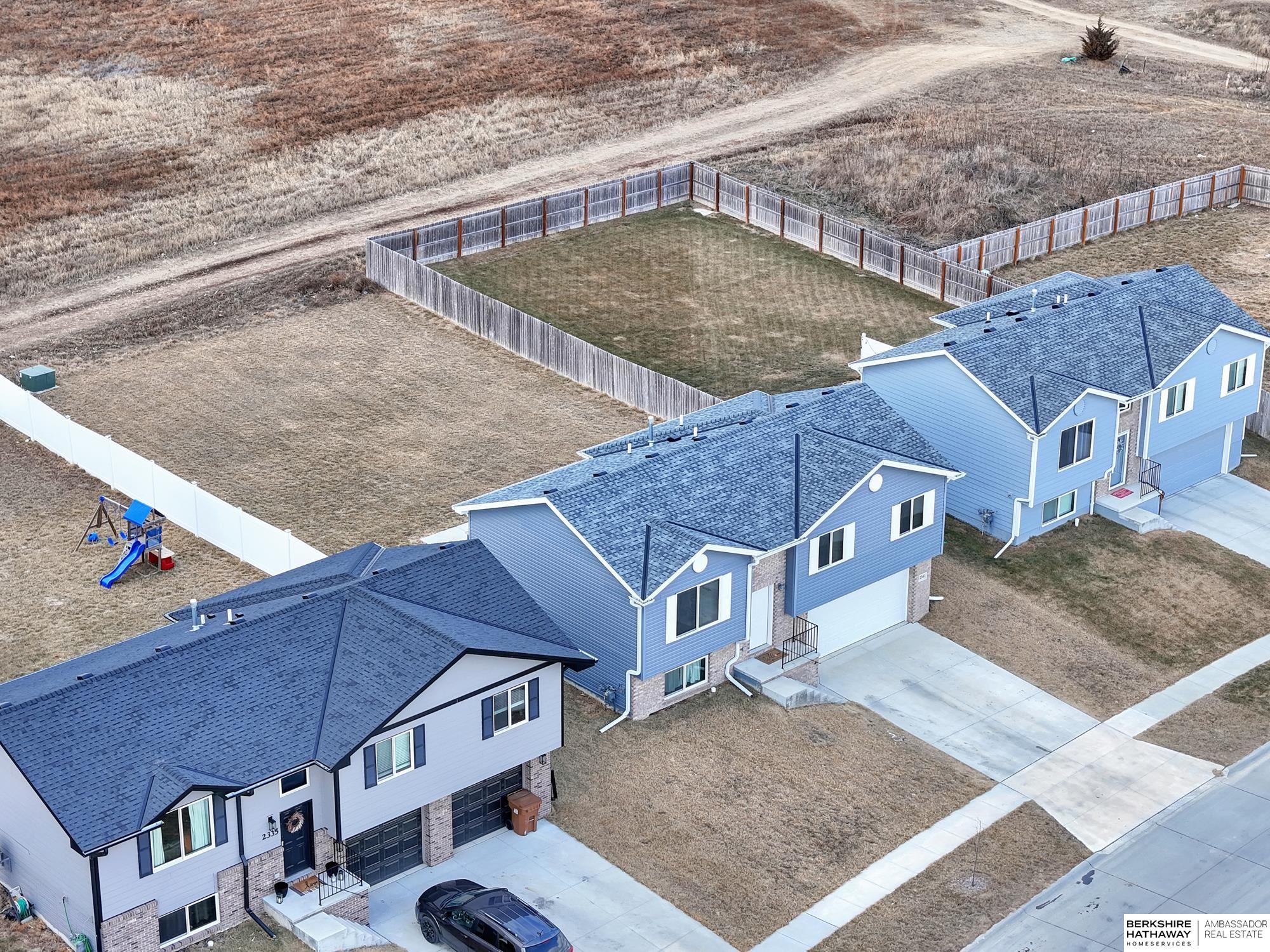 Lincoln, Nebraska 68524, United States, 3 Bedrooms Bedrooms, ,2 BathroomsBathrooms,Residential,Pending,5066