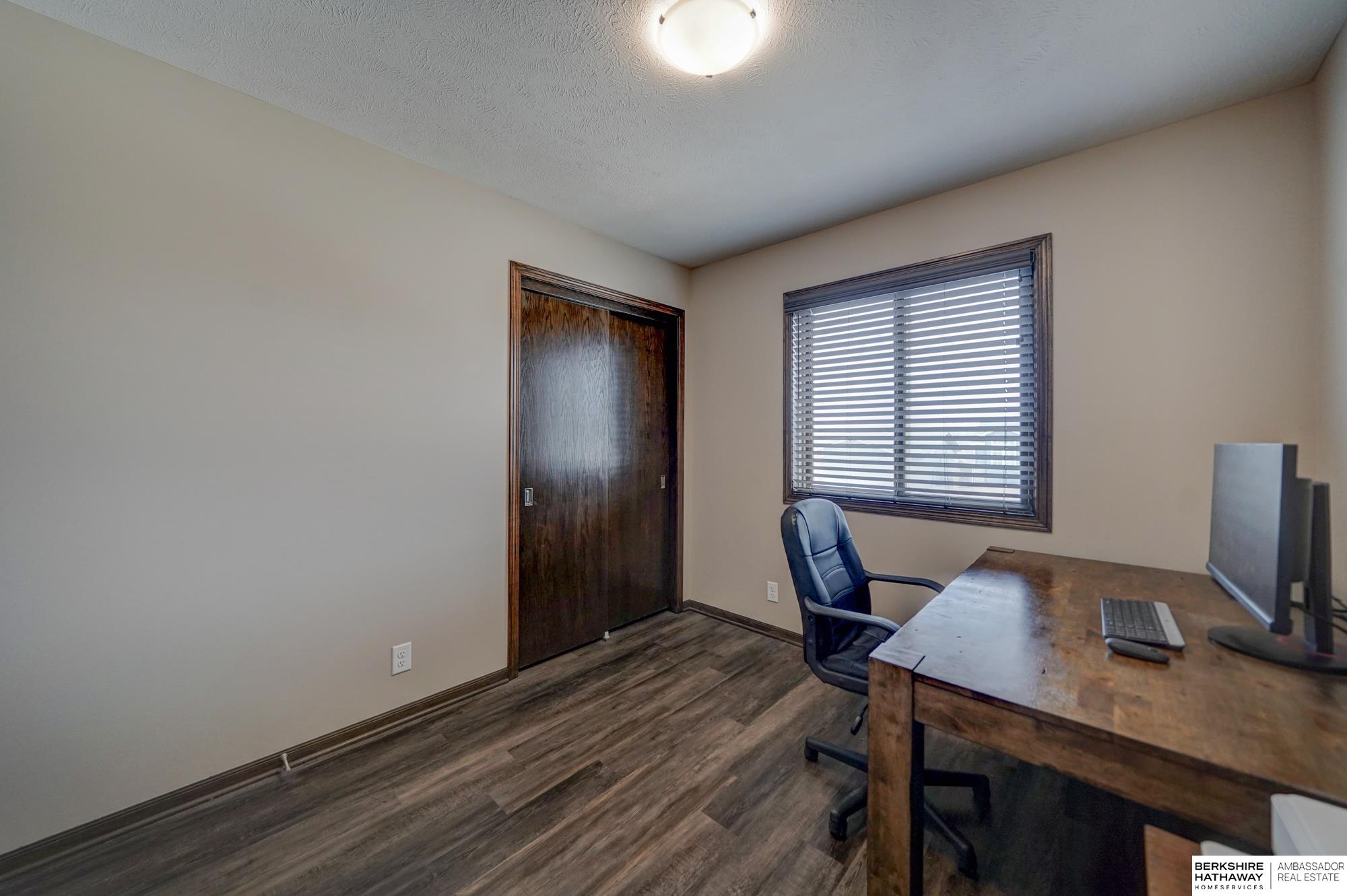 Lincoln, Nebraska 68524, United States, 3 Bedrooms Bedrooms, ,2 BathroomsBathrooms,Residential,Pending,5066