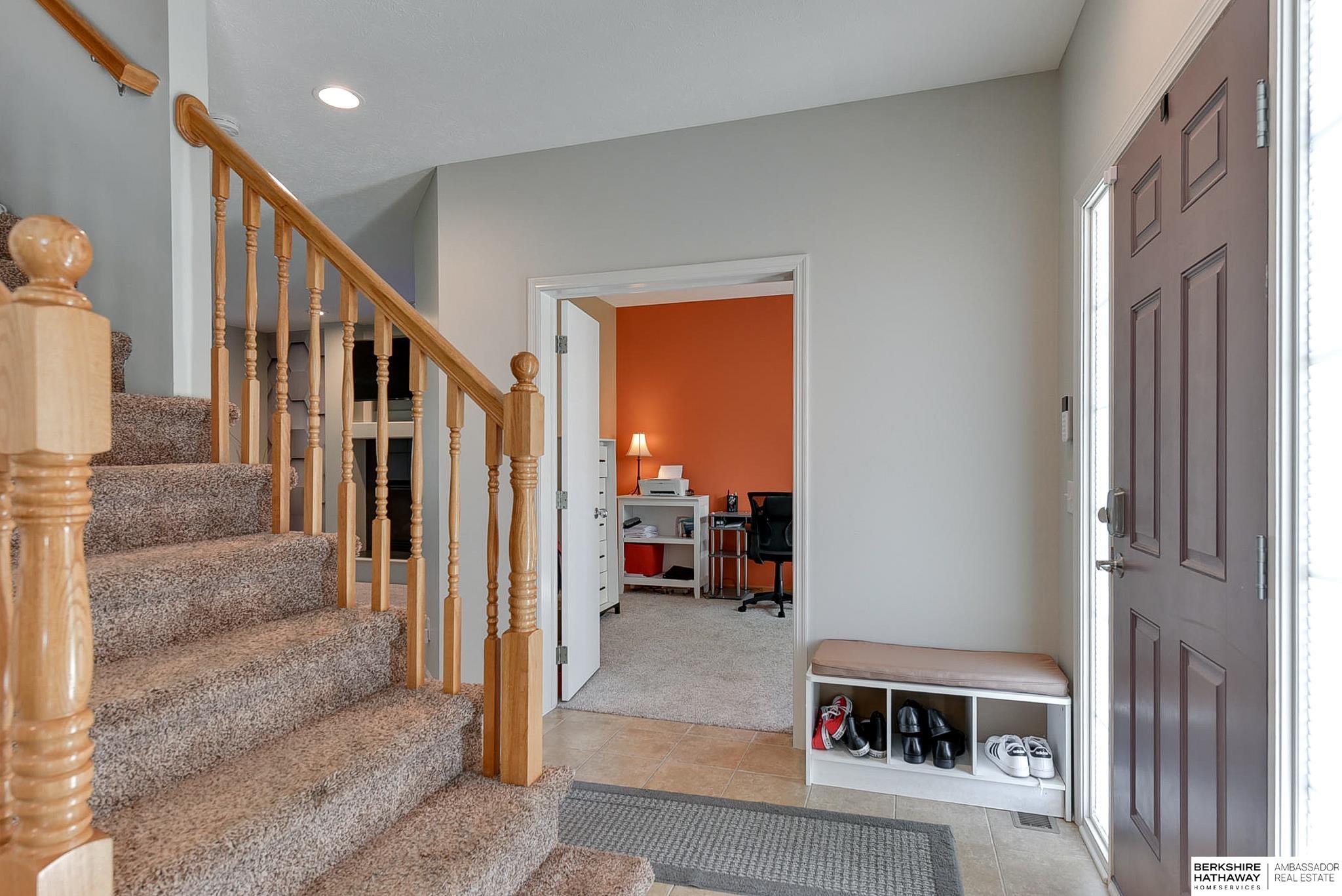 Omaha, Nebraska 68136, United States, 4 Bedrooms Bedrooms, ,3 BathroomsBathrooms,Residential,Pending,112106