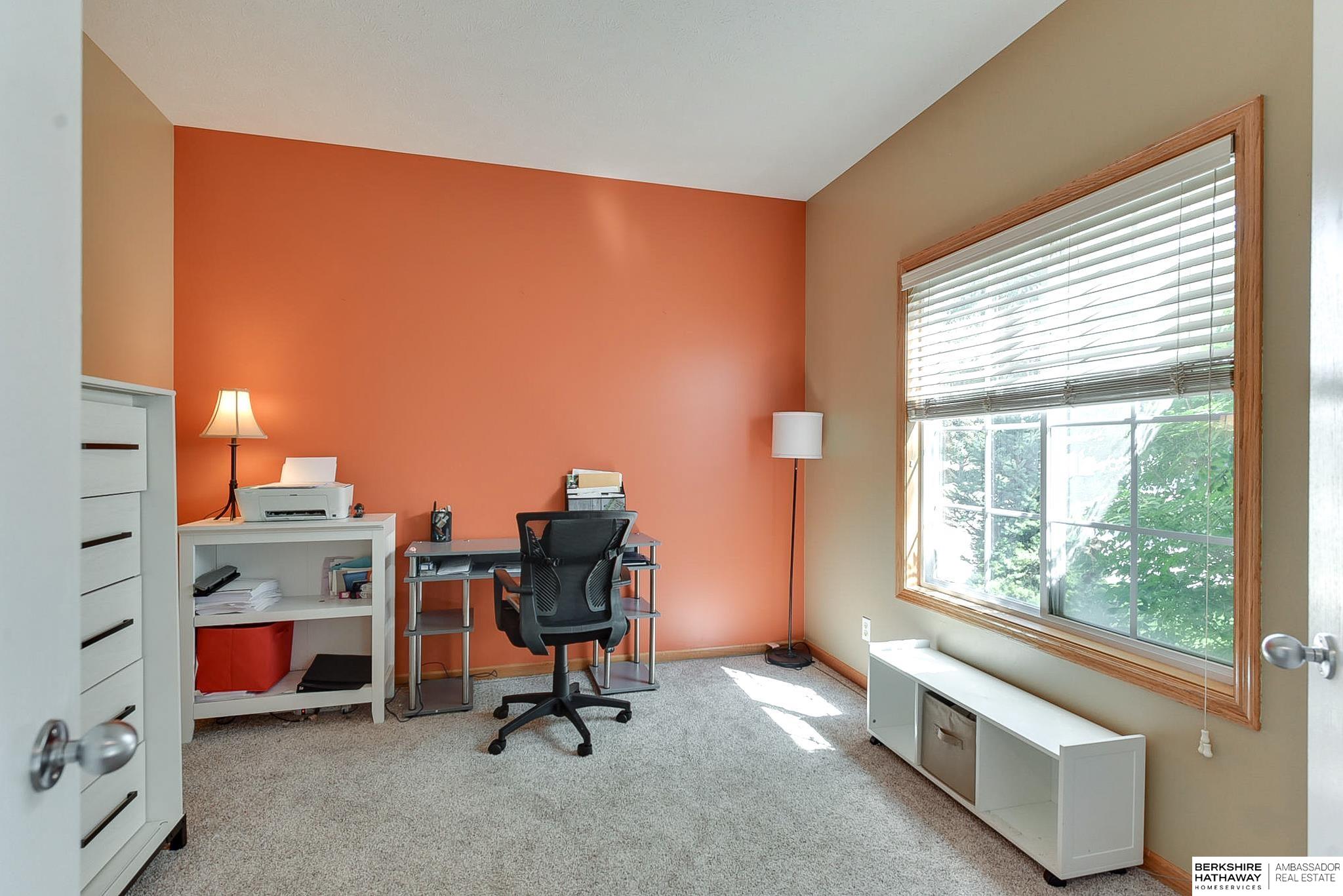 Omaha, Nebraska 68136, United States, 4 Bedrooms Bedrooms, ,3 BathroomsBathrooms,Residential,Pending,112106