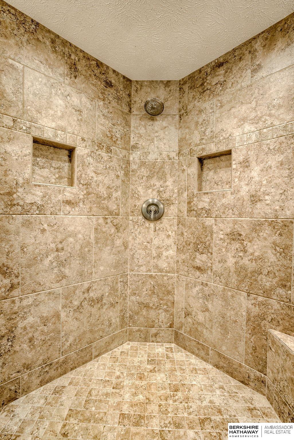 Omaha, Nebraska 68022, United States, 3 Bedrooms Bedrooms, ,2 BathroomsBathrooms,Residential,Active,120044