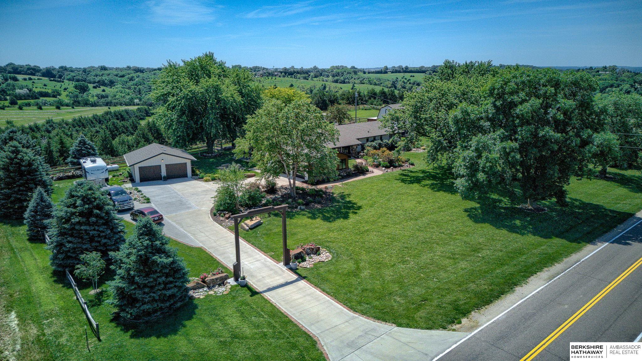 Omaha, Nebraska 68022, United States, 3 Bedrooms Bedrooms, ,2 BathroomsBathrooms,Residential,Active,120044