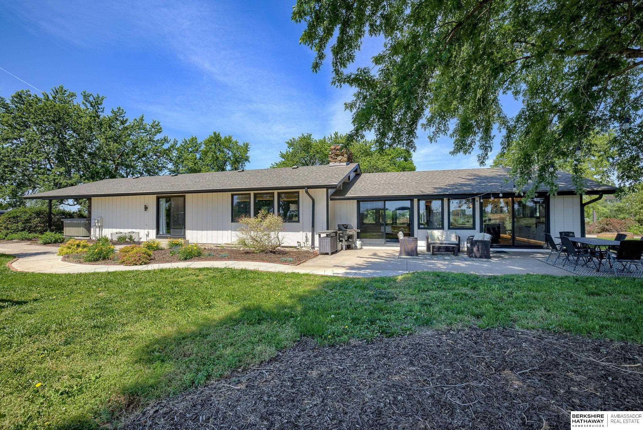 Omaha, Nebraska 68022, United States, 3 Bedrooms Bedrooms, ,2 BathroomsBathrooms,Residential,Active,120044